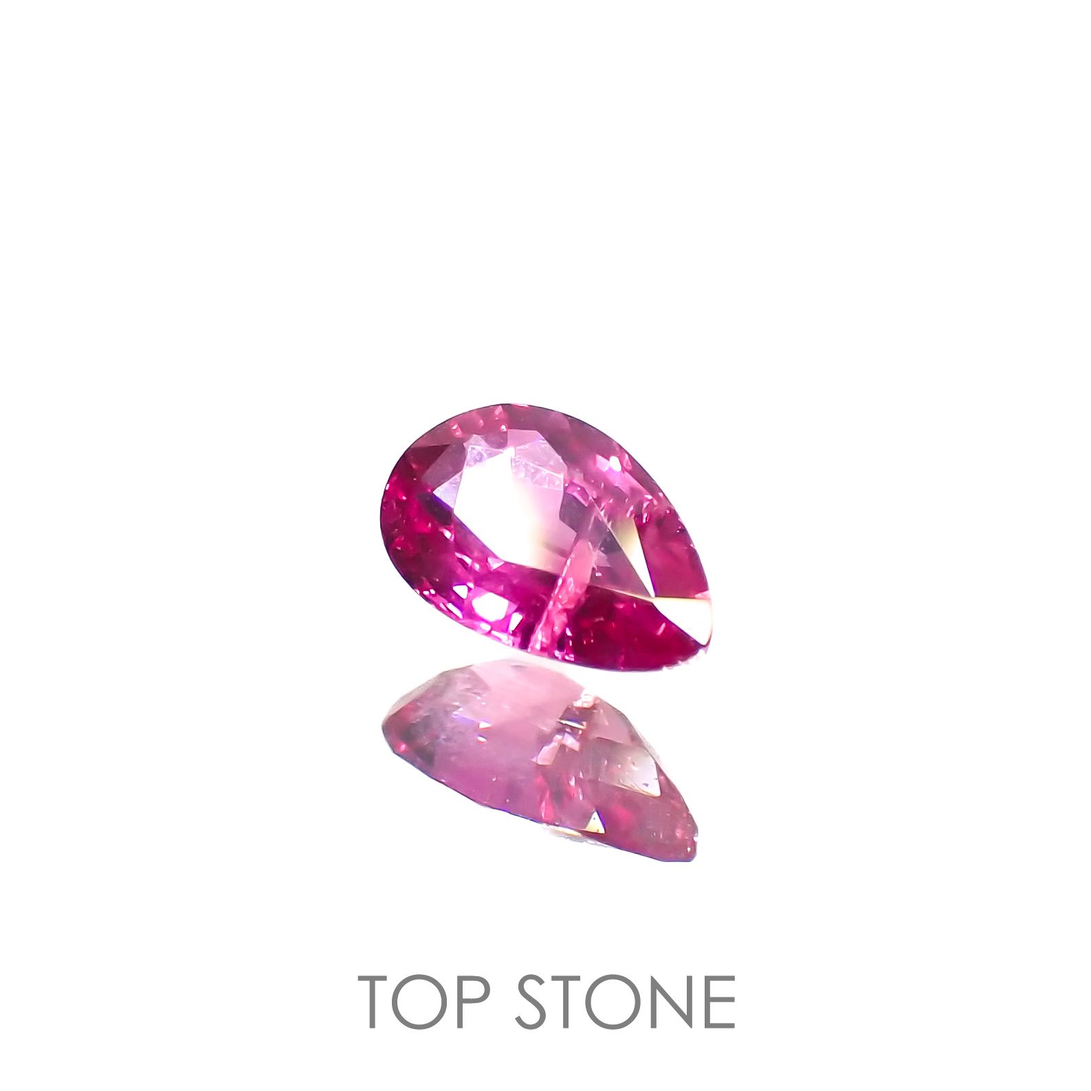 ルビー(宝石名ルビー)モザンビーク産 0.21ct 識別済[220616090]4.6x2.8mm前後