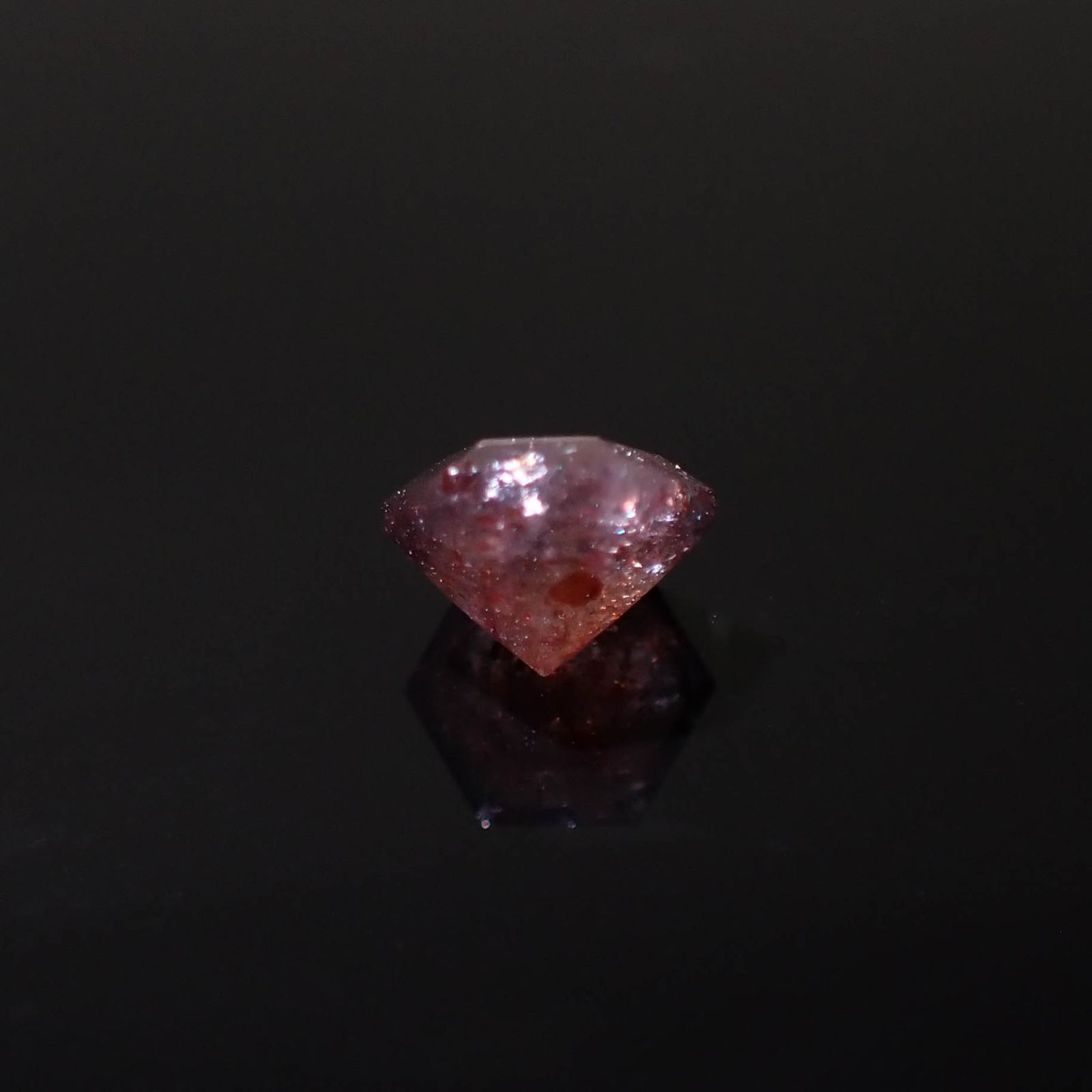 ◇ヘキサゴンカット◇ブラッドショットアイオライト インド産 0.91ct[230320940]6x5.9mm前後
