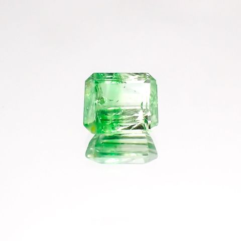 バイカラーツァボライト(宝石名グリーン グロッシュラー・ガーネット)タンザニア産 1.04ct 識別済[231124263]6x5mm前後