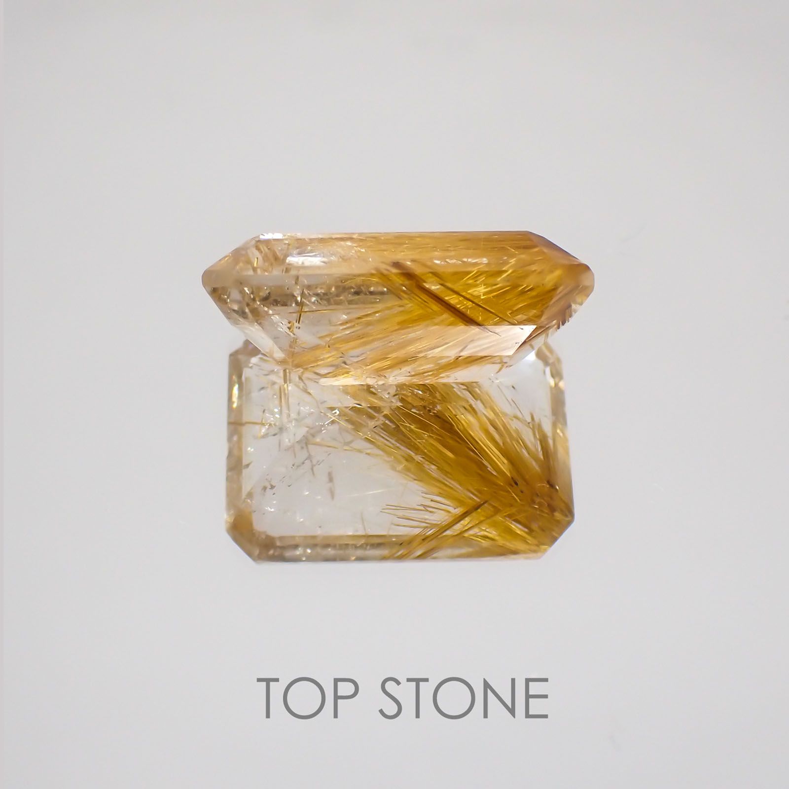 ルチルクォーツ(宝石名ルチルレイテッド・クォーツ) ブラジル産 20.28ct 識別済[21019130]20.9×15mm前後
