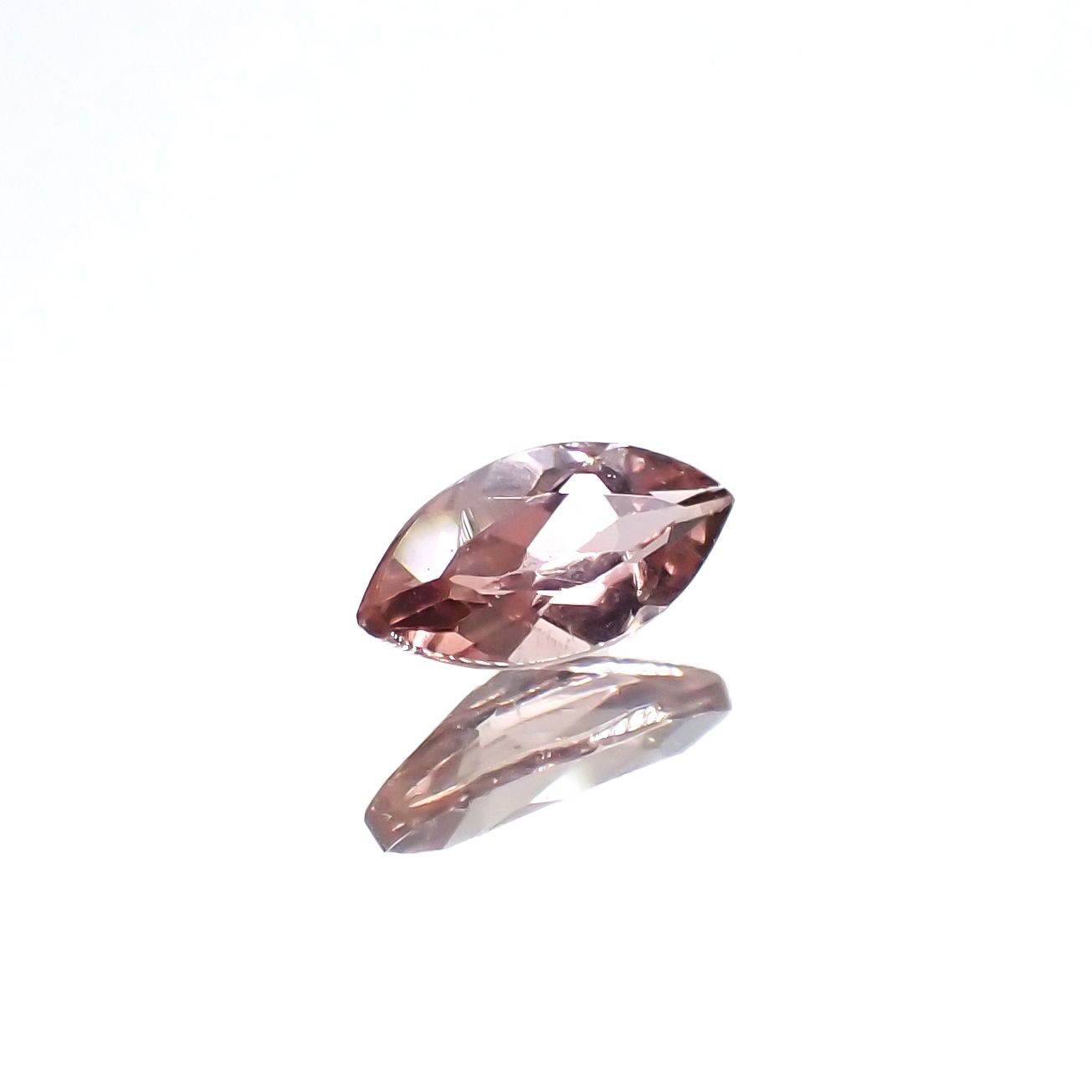インペリアルトパーズ ブラジル産 0.13ct[231224867]4.8x2.3mm前後