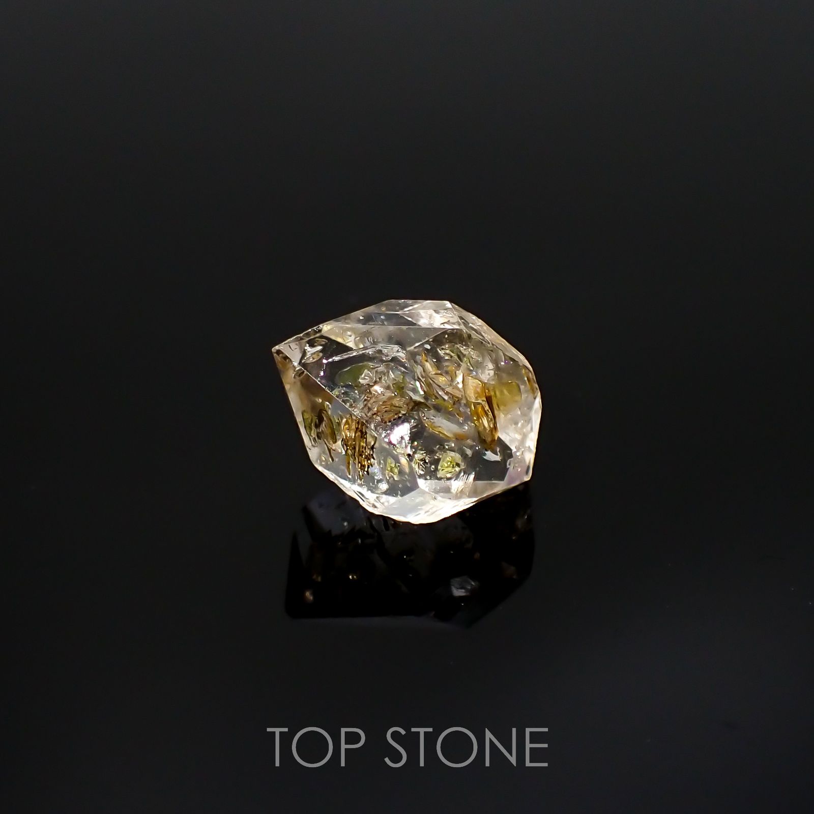 オイルインクォーツ 原石パキスタン産 4.71ct[220515876]13.3x9.6mm前後