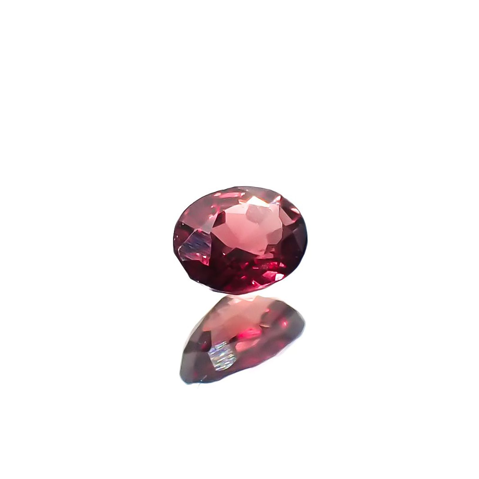 ルビー(宝石名ルビー)タンザニア産 0.22ct 識別済[240226105]3.8x2.8mm前後