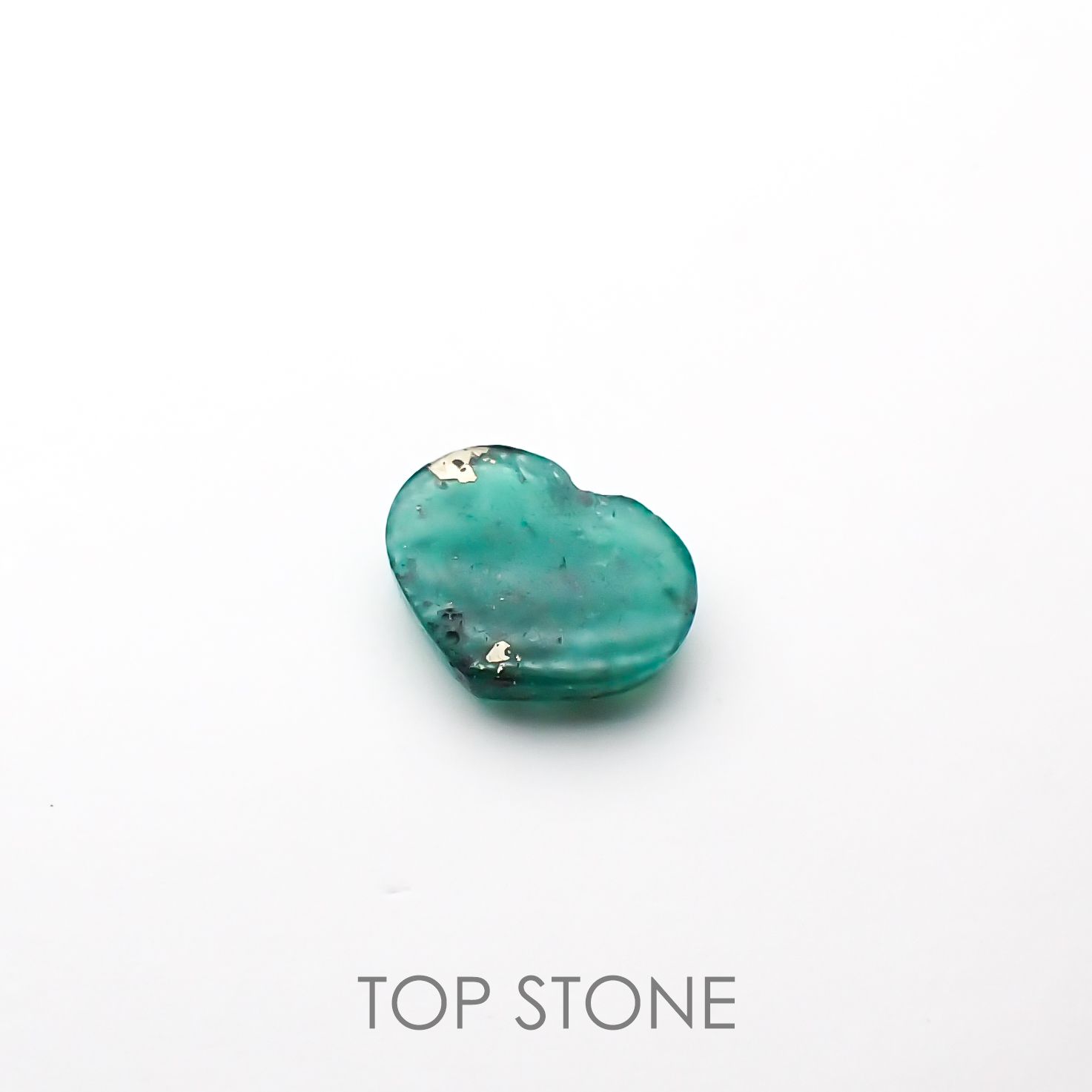 パイライトインエメラルド コロンビア・チボール鉱山産 1.136ct 彩珠鑑付[210611499]6.9×8.5mm前後