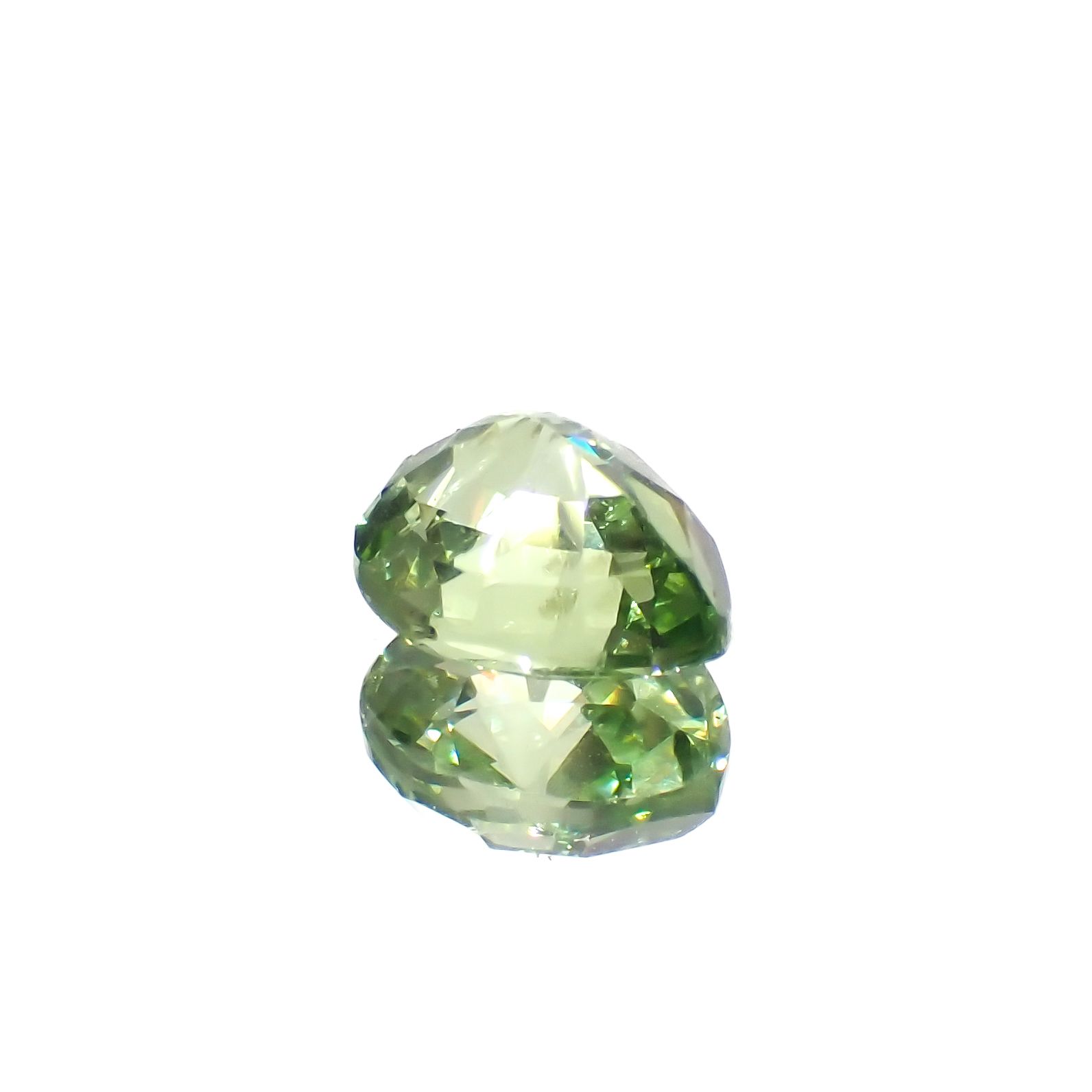 ミントガーネット(宝石名ガーネット)タンザニア産 0.81ct 識別済[230823067]6.1x5.2mm前後