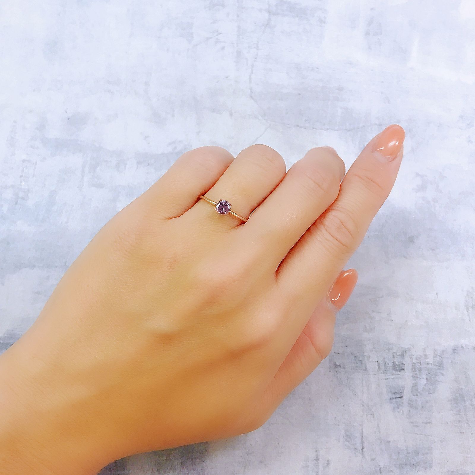 ラベンダーピンクスピネル(宝石名スピネル)ビルマ/マダガスカル産 0.46ct 識別済[220917595]4.6x4.5mm前後