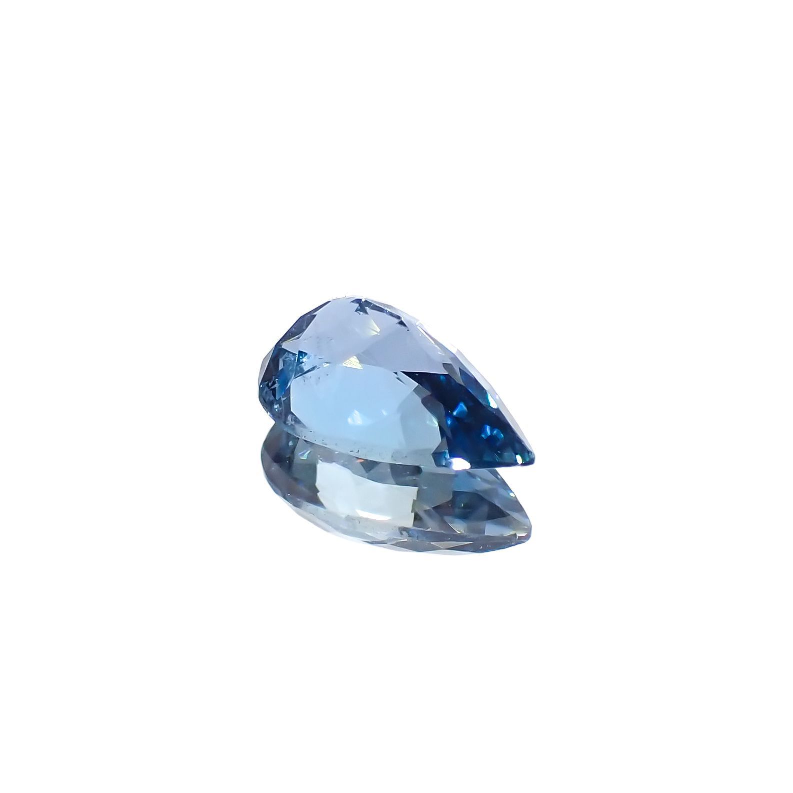 アクアマリン(宝石名アクアマリン)ナイジェリア産 0.74ct 識別済[220817382]8x5mm前後