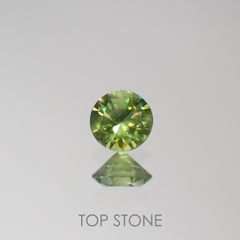 デマントイドガーネット(宝石名デマントイド・ガーネット)ロシア産 0.25ct 識別済[220616528]3.8x3.8mm前後