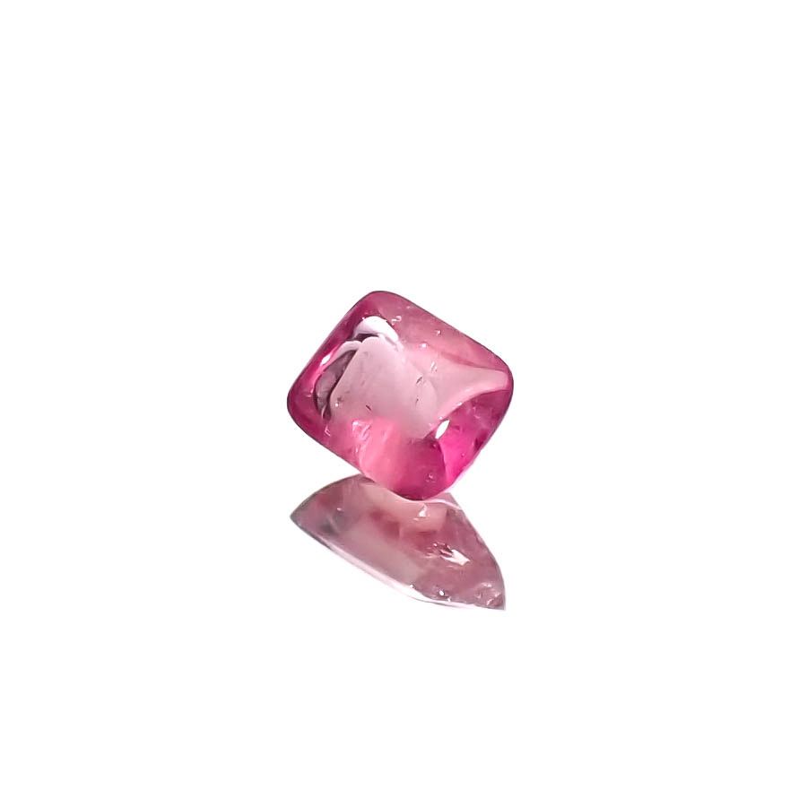 ◇バフカット◇レッドベリル/ピンクベリル アメリカ・ユタ州産 0.24ct[240326680]4.3x3.4mm前後