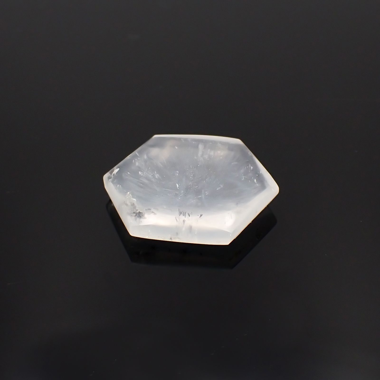 トラピッチェクォーツ 偏光板2枚付き コロンビア・ボヤカ産 25.91ct[230823258]23.5x22.2mm前後