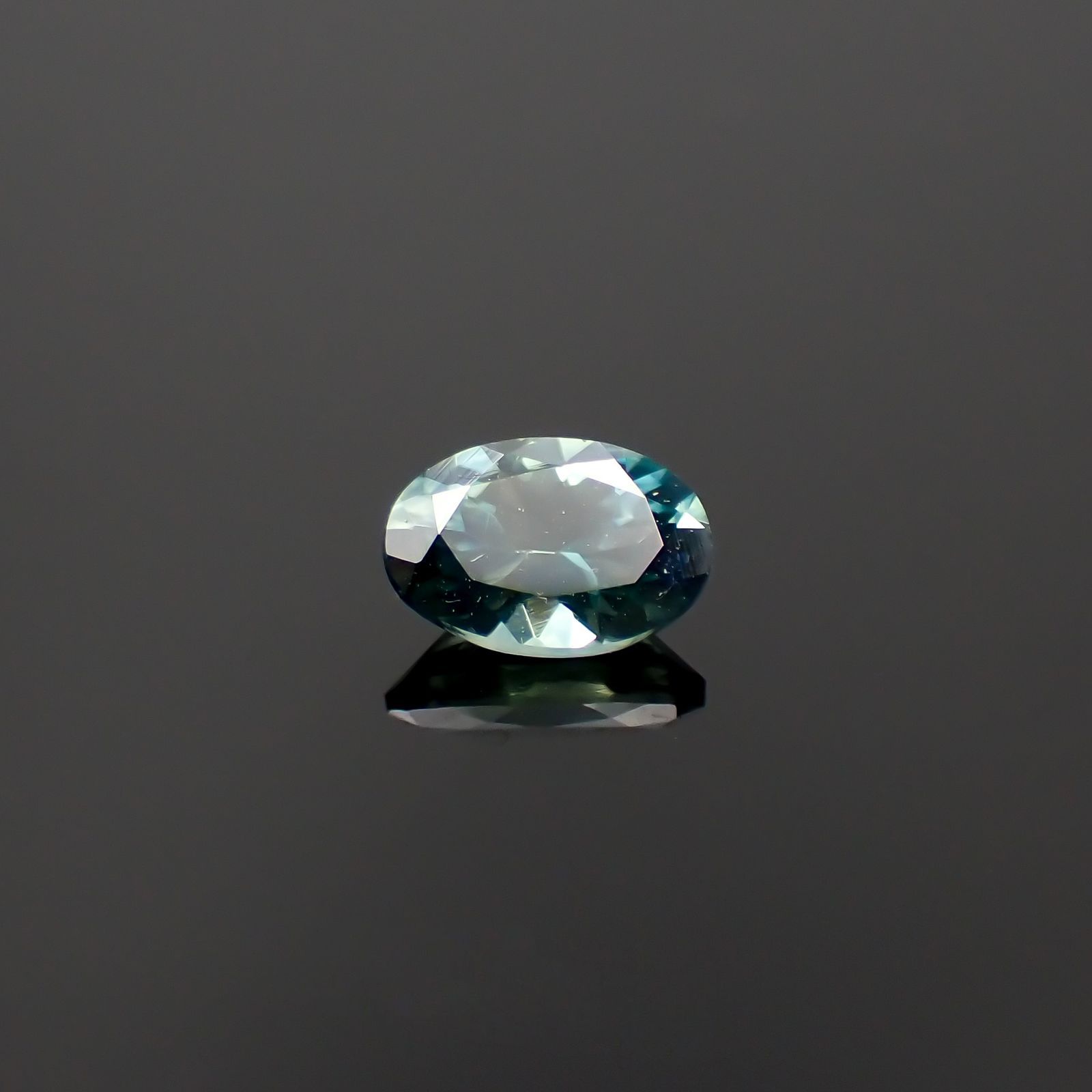 モンタナサファイア アメリカ・モンタナ州産 0.62ct[230220562]6x4mm前後
