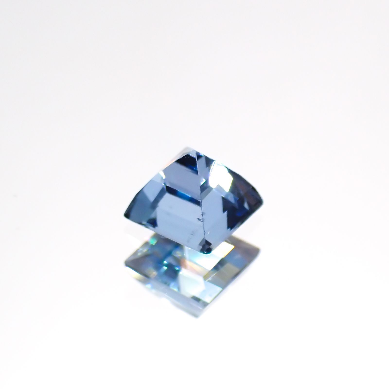 サンタマリアアクアマリン ブラジル産 0.39ct[220114049]4x4mm前後