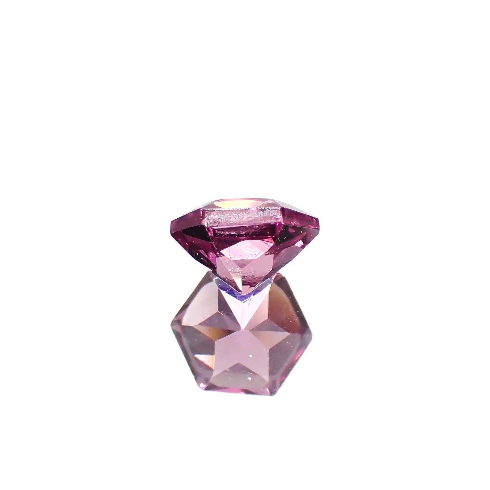 ◇ヘキサゴンカット◇カラーシフト ラヤガーネットSA(宝石名ガーネット) タンザニア産 0.77ct 識別済[210611030]5×5mm前後