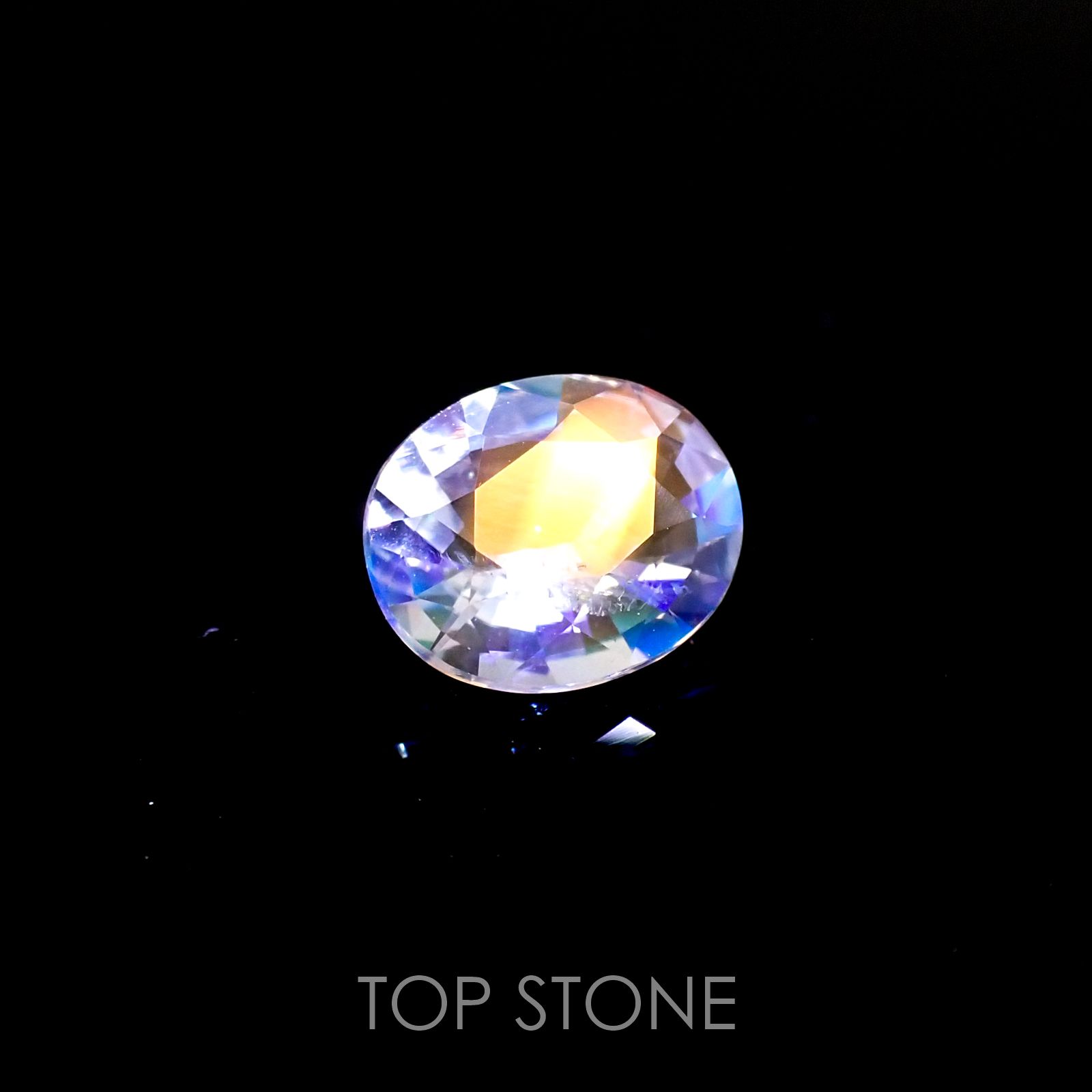 レインボームーンストーン(アンデシンラブラドライト) マダガスカル産 ルース 1.42ct[210410403]8.4×6.9mm前後