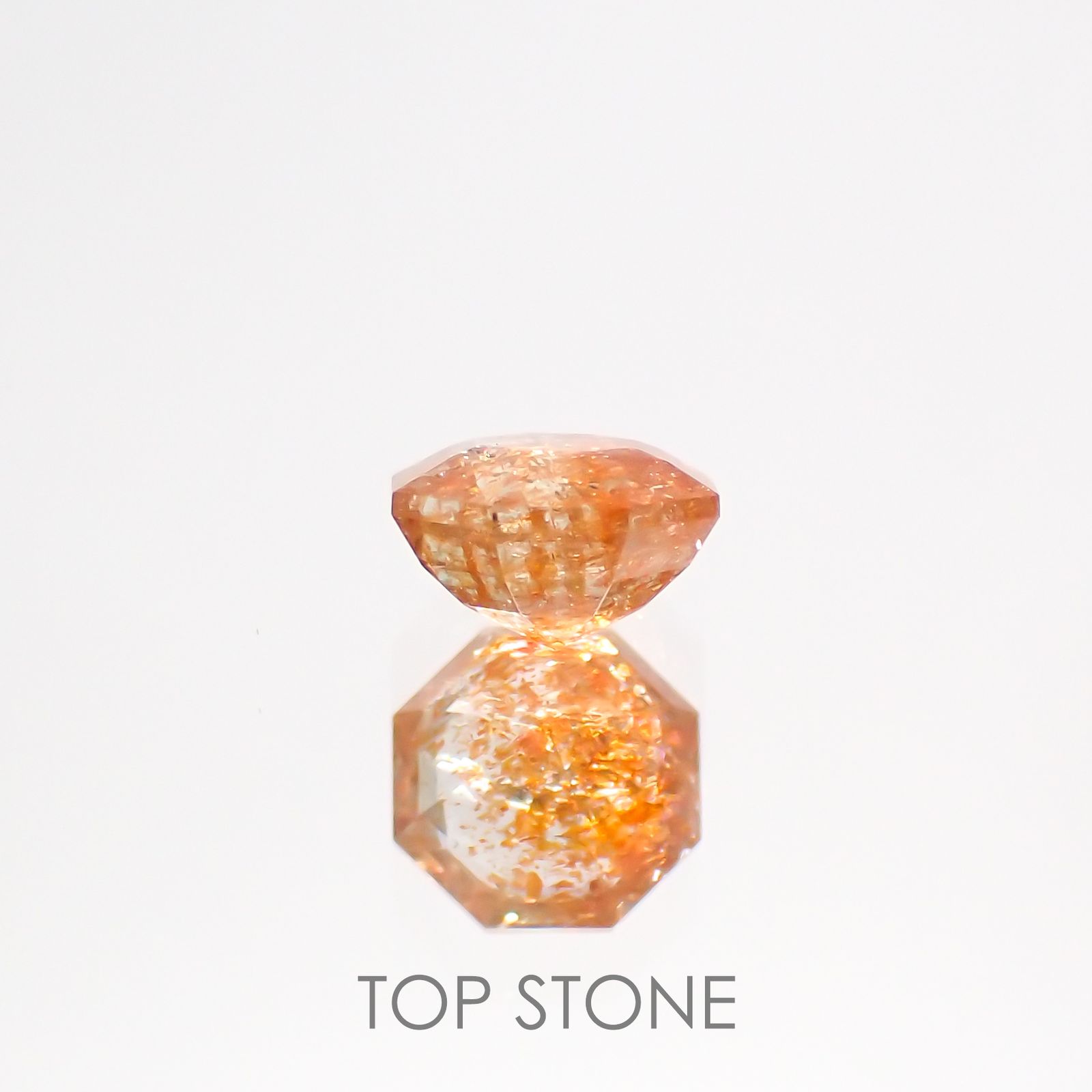 ◇オクタゴンカット◇イリュージョンサンストーン インド産 0.61ct[220115486]5.3x5.2mm前後