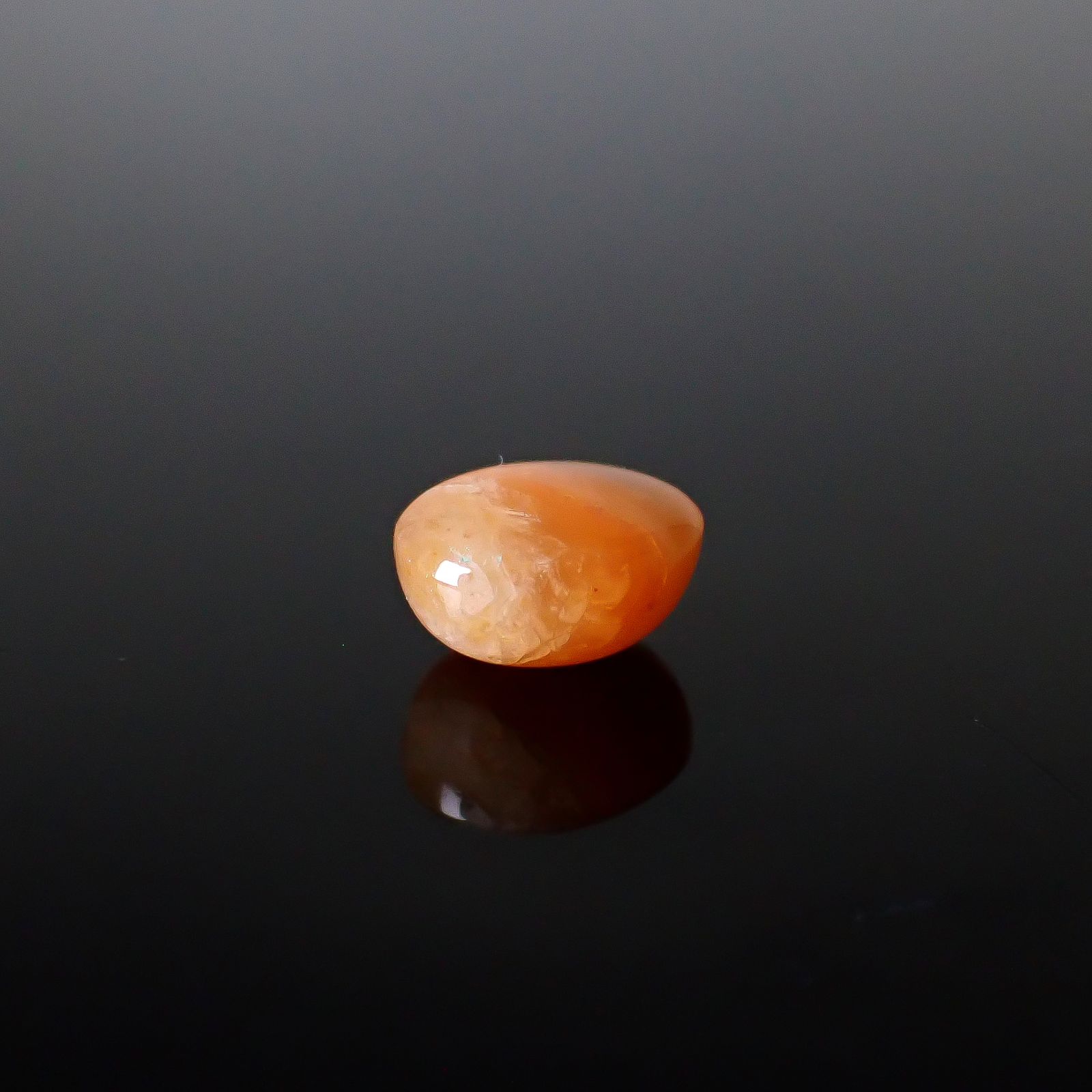 北海道オパール 北海道河東郡鹿追町然別産 2.36ct [250530404]9.5x7.8mm前後