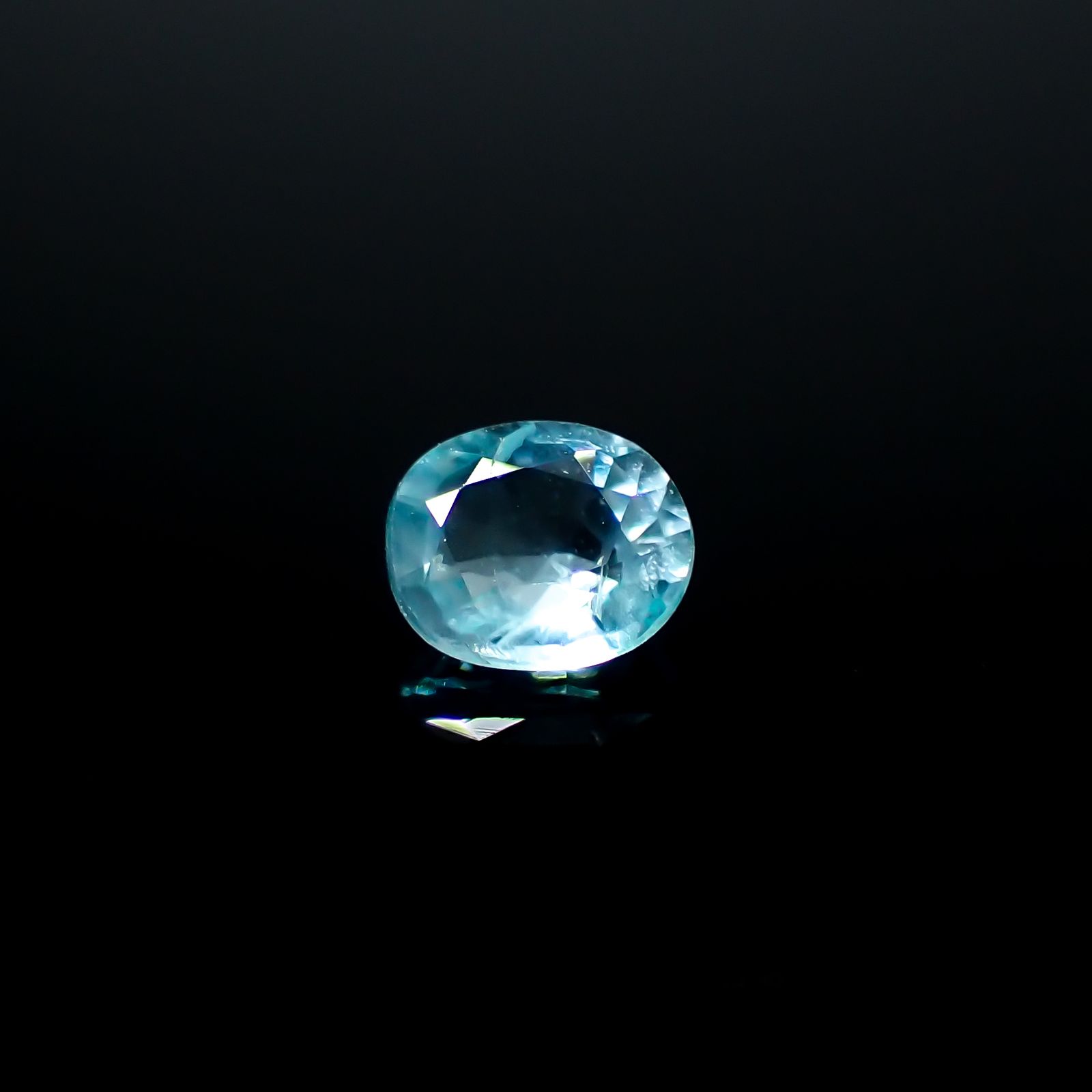 グランディディエライト(宝石名グランディディエライト)マダガスカル産 0.23ct 識別済[240326586]4.3x3.7mm前後