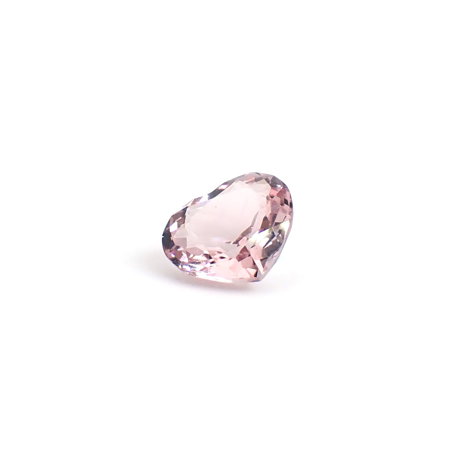 モルガナイト ブラジル産 1.37ct / 7.3x8.2mm前後 [260632303]