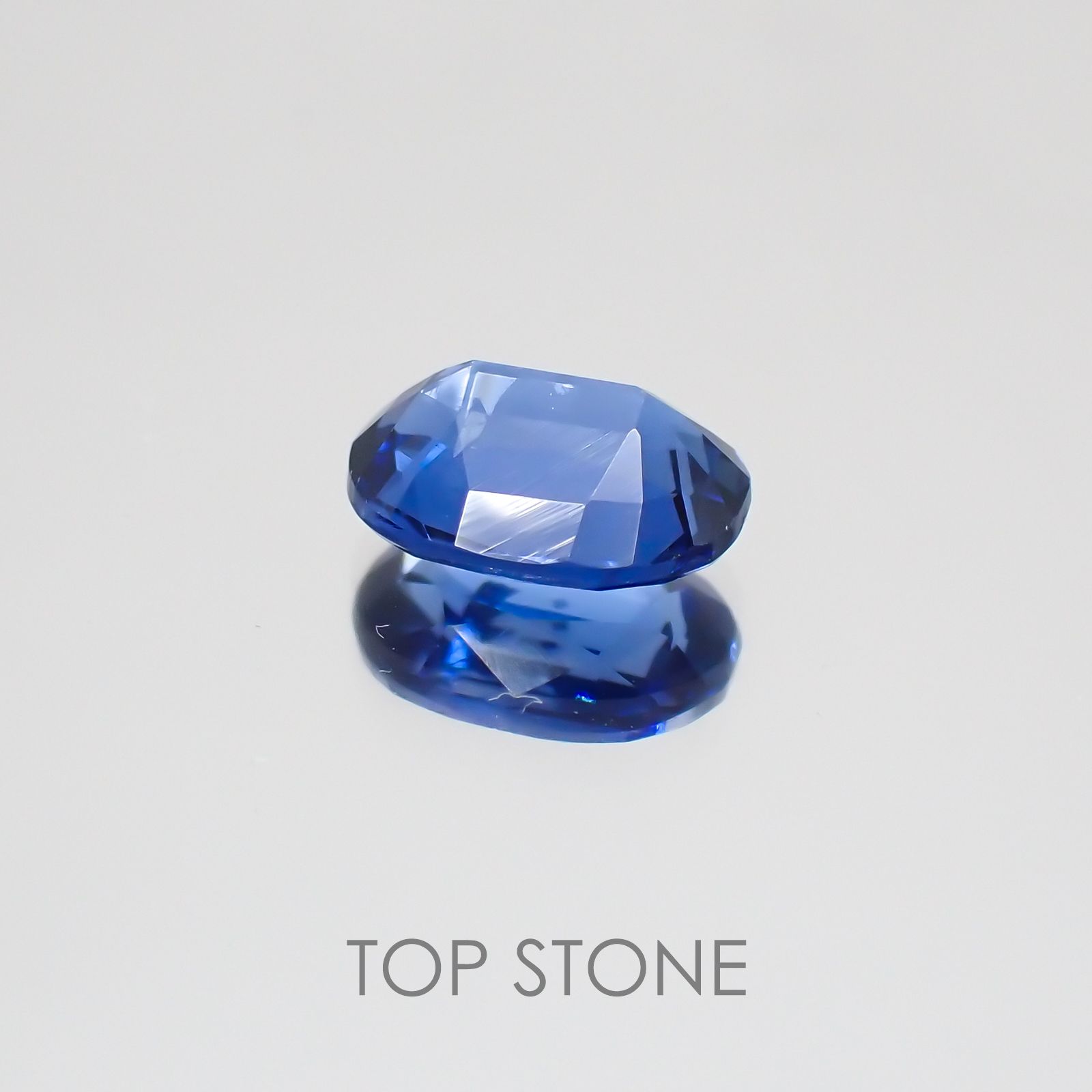 カイヤナイト(宝石名カイヤナイト) ネパール産 1.38ct 識別済[20063056]7.8×5.9mm前後
