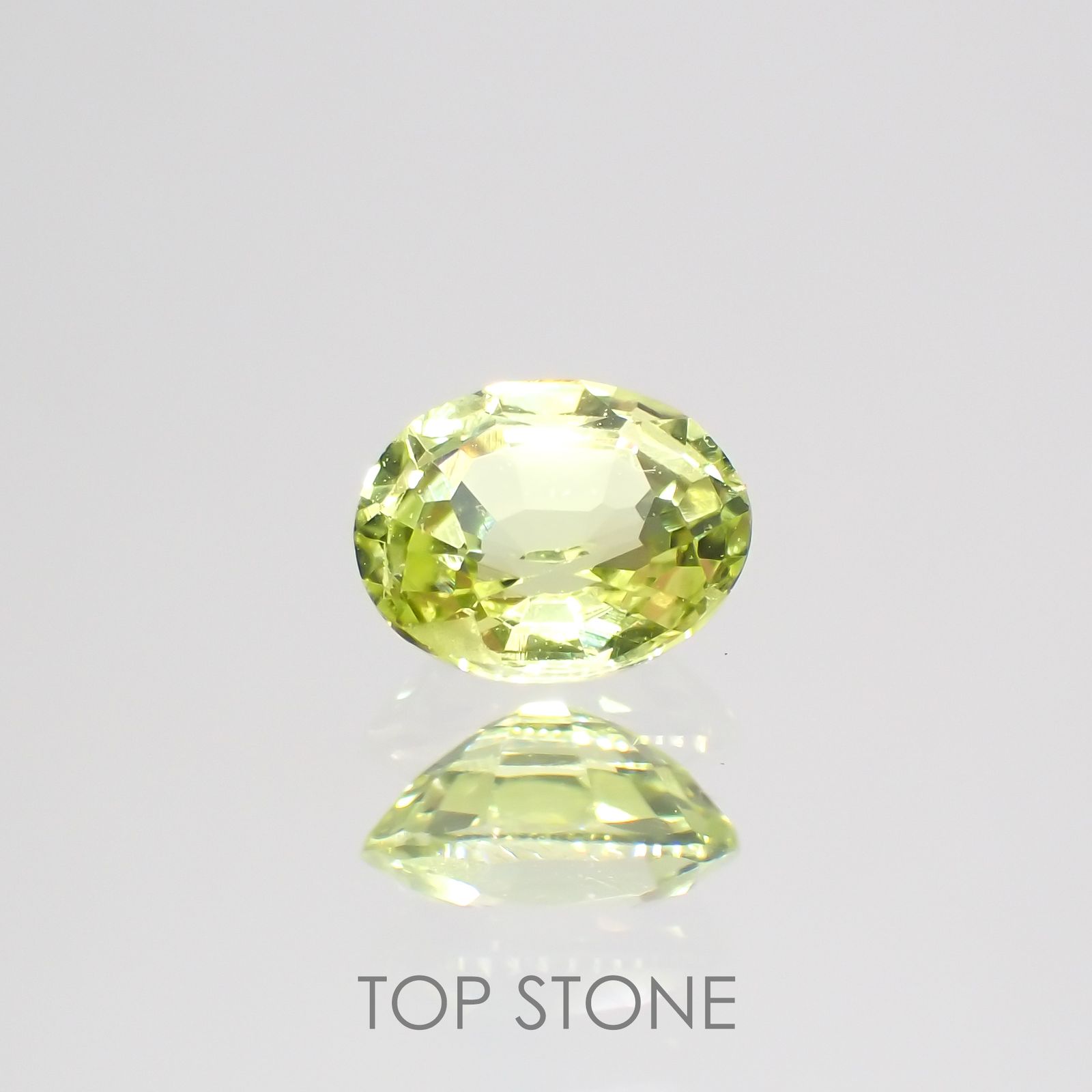 クリソベリル(宝石名クリソベリル)マダガスカル産 0.33ct 識別済[220114491]4.4x3.6mm前後