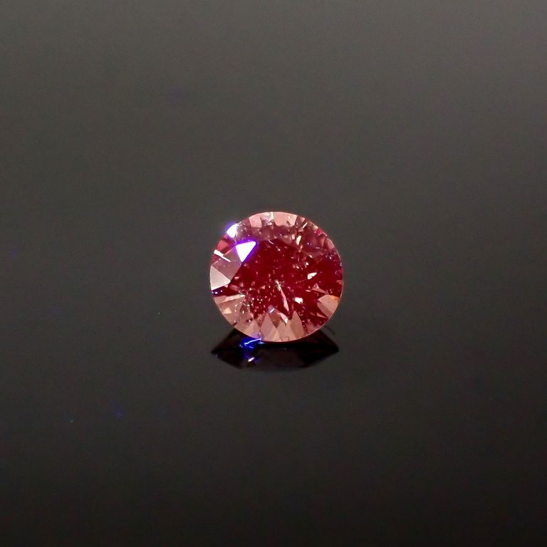 長波365(ライト)の照射で蛍光