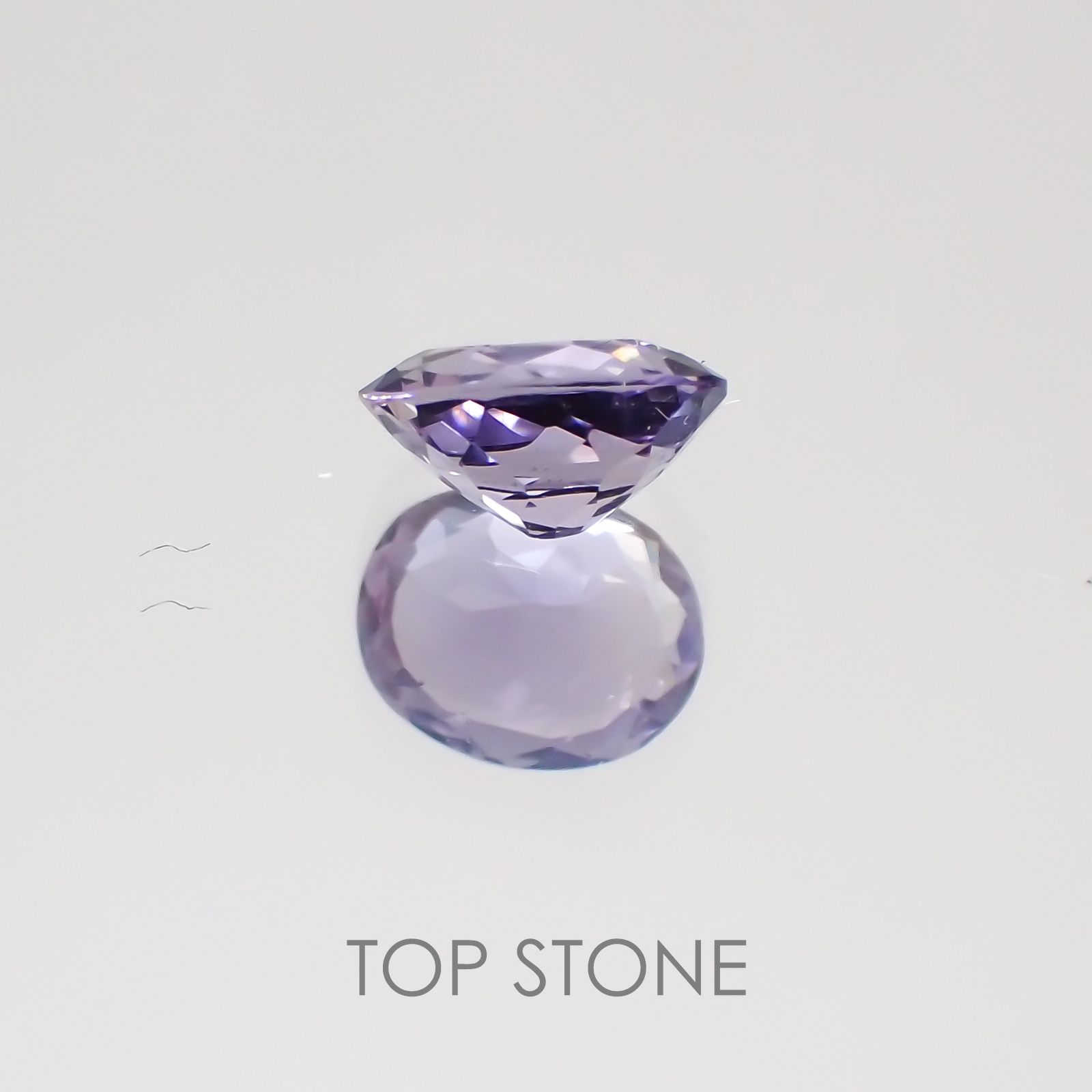 マリアライト(宝石名パープル・スキャポライト) スリランカ産 0.41ct 識別済[21038939]5.5×4.4mm前後