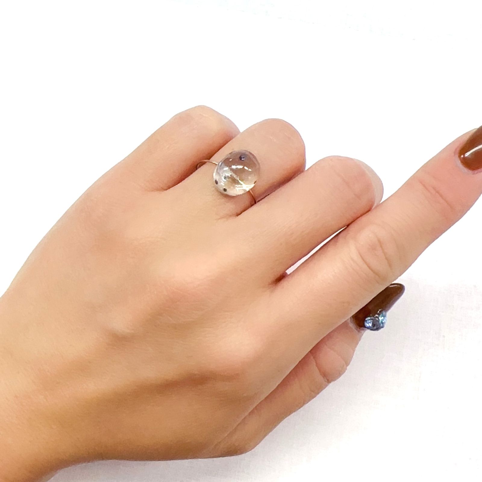 ヘマタイトインクォーツ 中国産 6.33ct[231023757]12.4x10.4mm前後