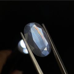 アイリスカルセドニー ブラジル・ミナスジェライス州産 5.58ct[240527814]19.4x11.5mm前後