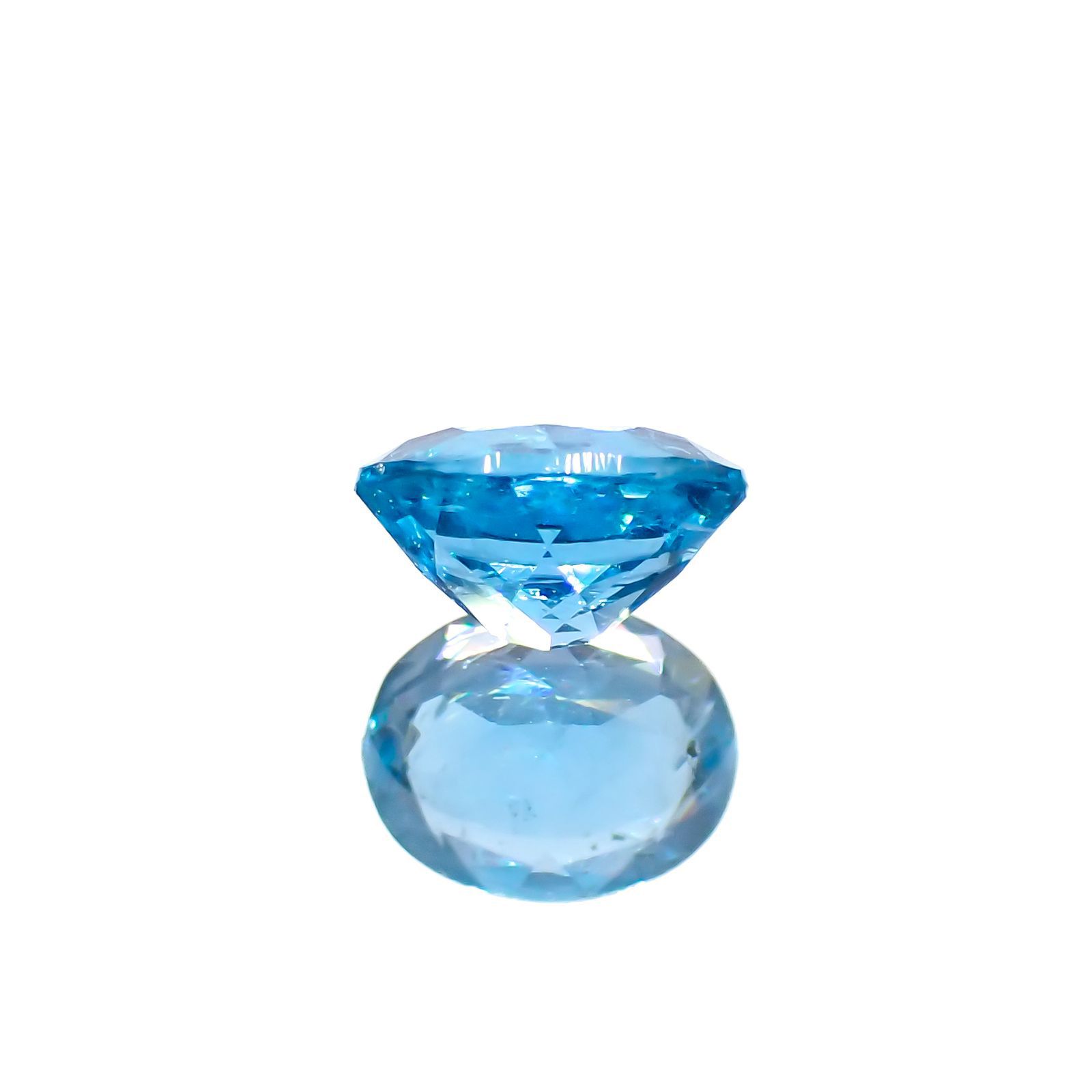 アウイナイト フルオレッセンス(宝石名アウイナイト)ドイツ産 0.26ct 識別済[221018893]4.9x3.9mm前後