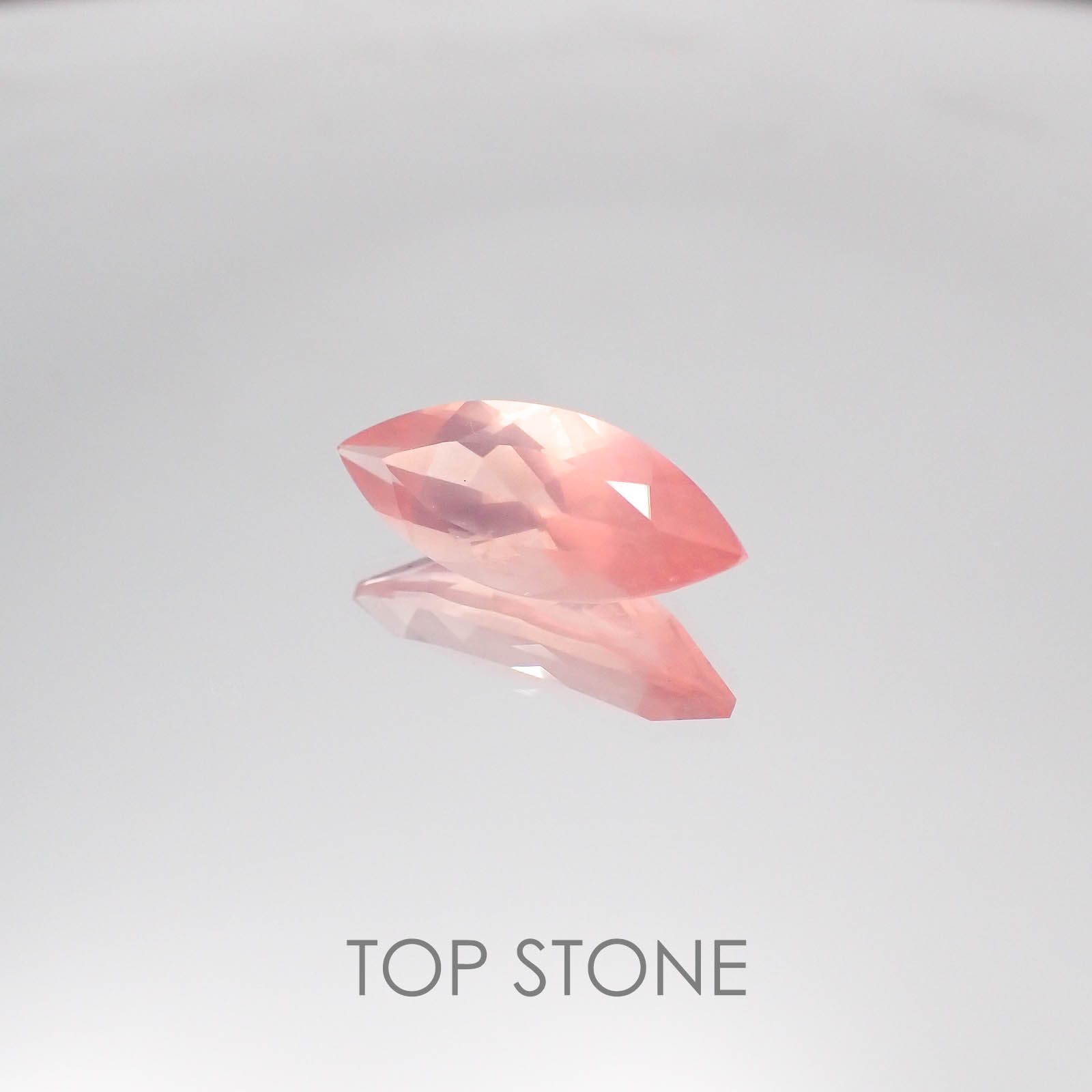 ディープローズクォーツ モザンビーク産 ルース 3.13ct[20084625]16.7×7mm前後