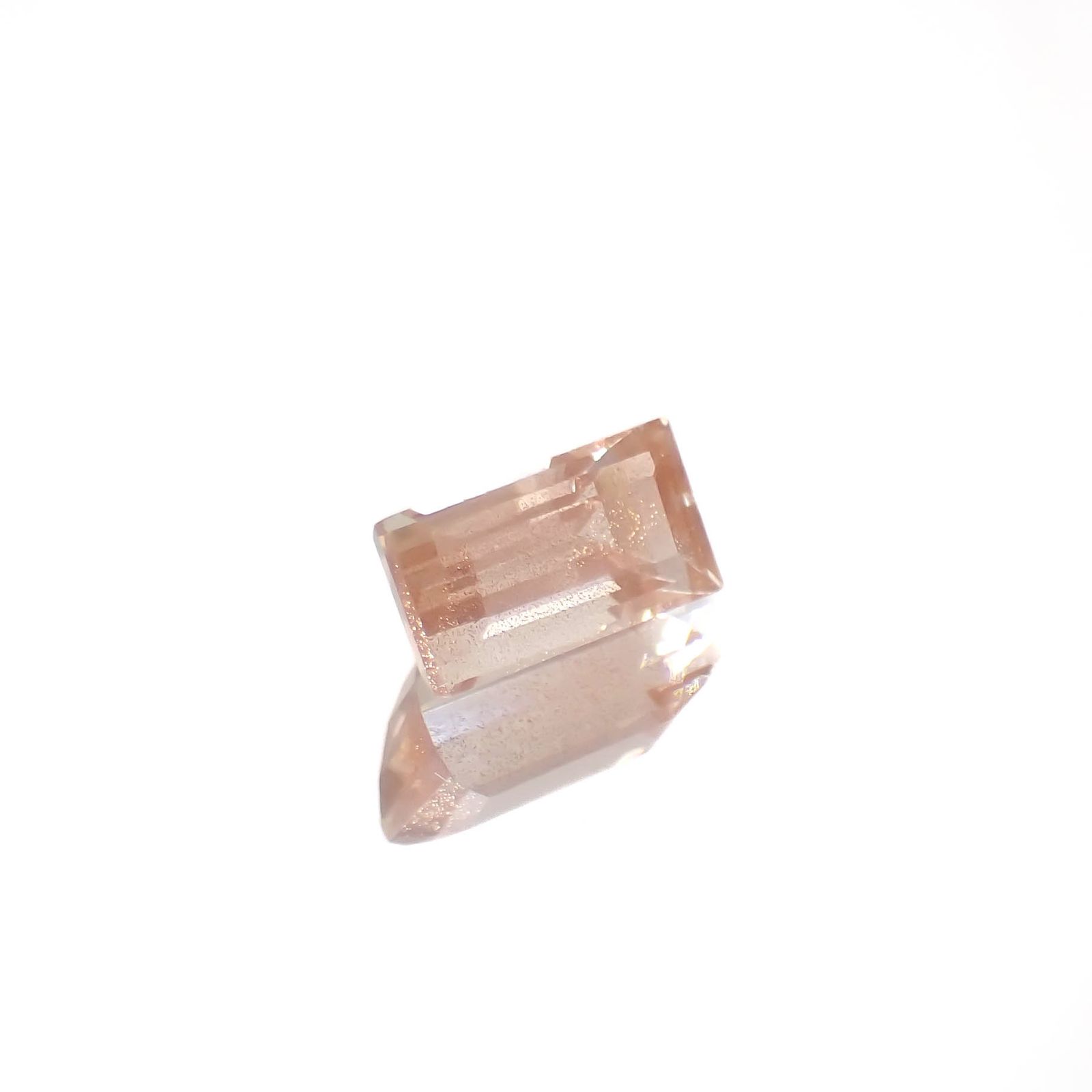 オレゴンサンストーン アメリカ・オレゴン州産 0.98ct[240627869]7.5x4mm前後