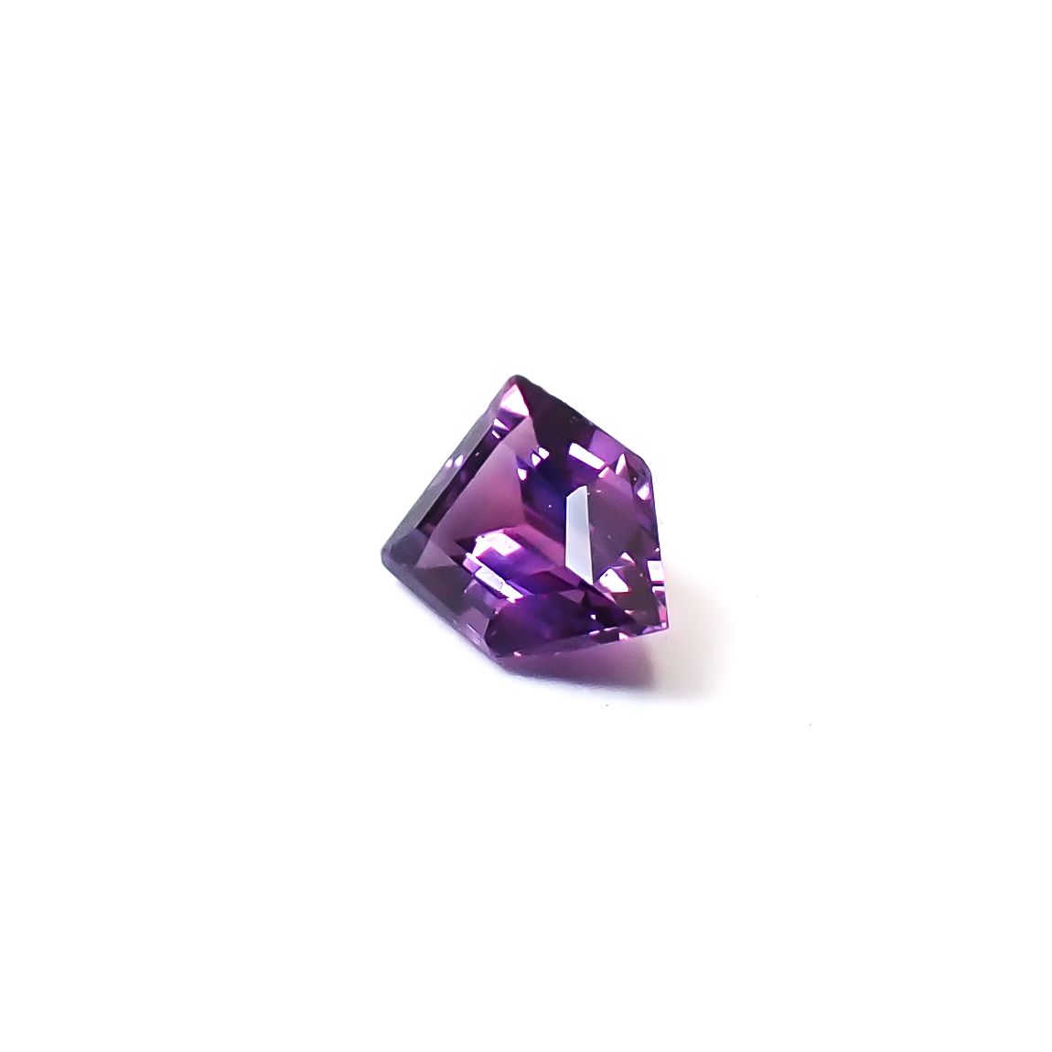 ◇カスタムカット◇ウィンザーサファイア タンザニア・ウィンザー産 0.23ct / 4.4x3mm前後 [260532143]