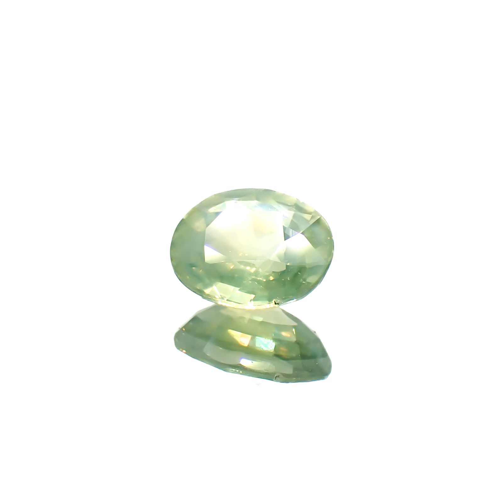 シルキーアレキサンドライト タンザニア産 0.74ct [241129512]6.2x5.1mm前後
