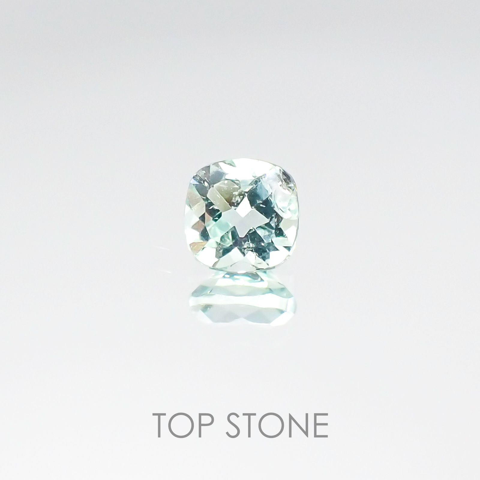ミントベリル(宝石名グリーン・ベリル) ブラジル産 0.28ct 識別済[20106776]4×4mm前後
