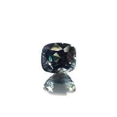 グレースピネル(宝石名スピネル)ビルマ/マダガスカル産 0.95ct 識別済[220716819]5.6x4.9mm前後