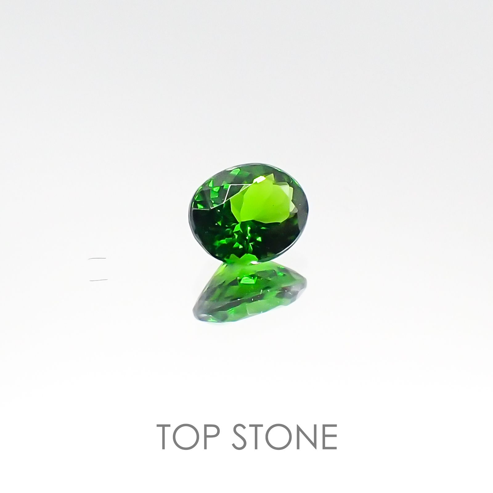 クロムダイオプサイド ロシア産 ルース 0.36ct[20084973]4.9×3.9mm前後