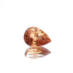 カラーチェンジマラヤガーネット(宝石名ガーネット)タンザニア産 1.26ct 識別済[230421641]7.6x5.5mm前後