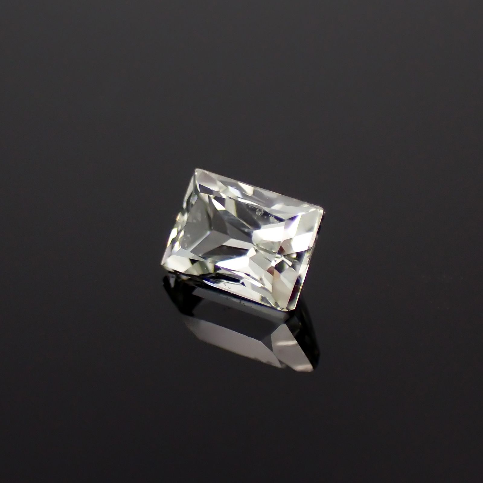 リューコガーネット ビルマ産 0.30ct[230923537]4.1x2.9mm前後