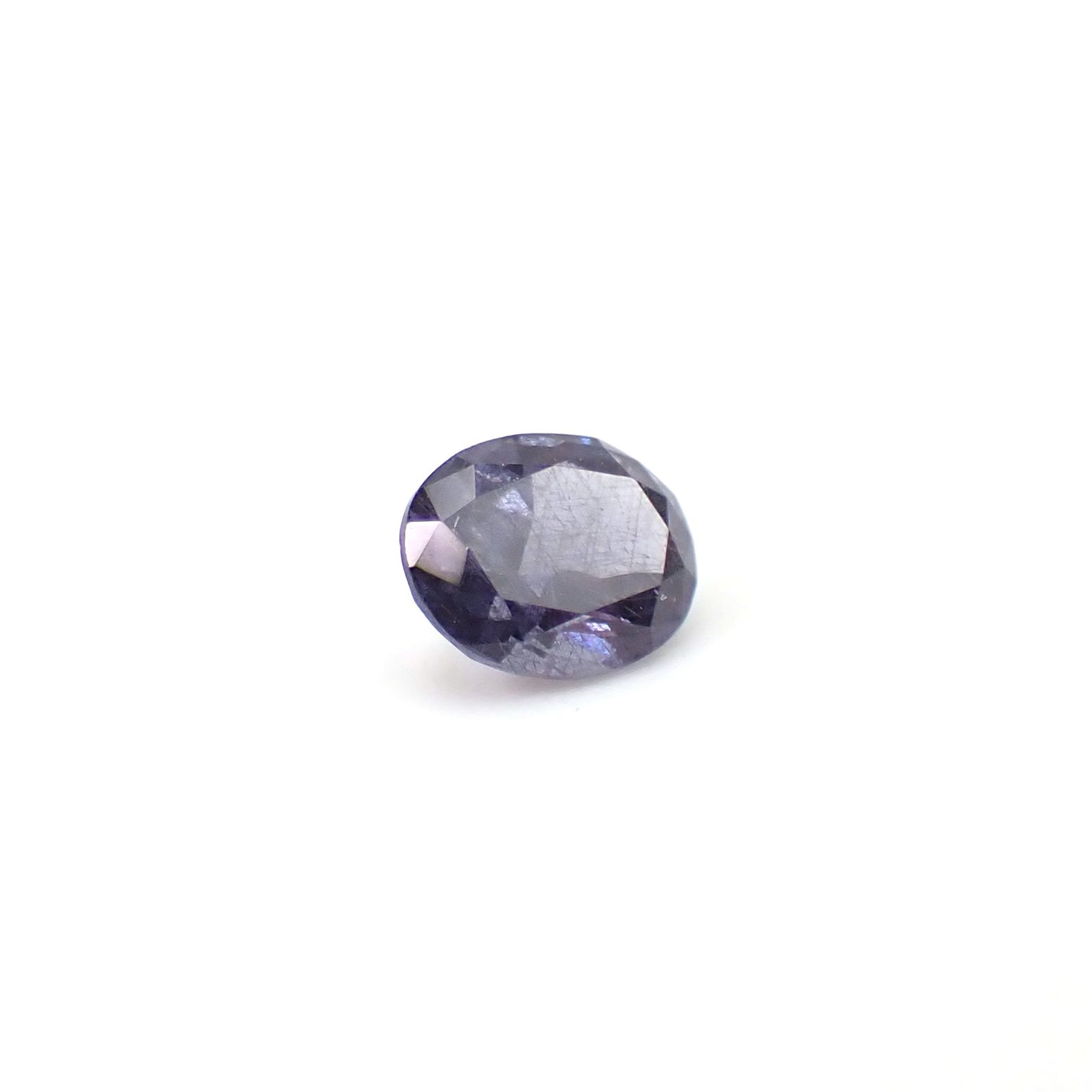 ベキリーブルーガーネット（カラーチェンジガーネット アレキタイプ） マダガスカル・ベキリー産 0.43ct / 5.1x4.1mm前後 [251231508]