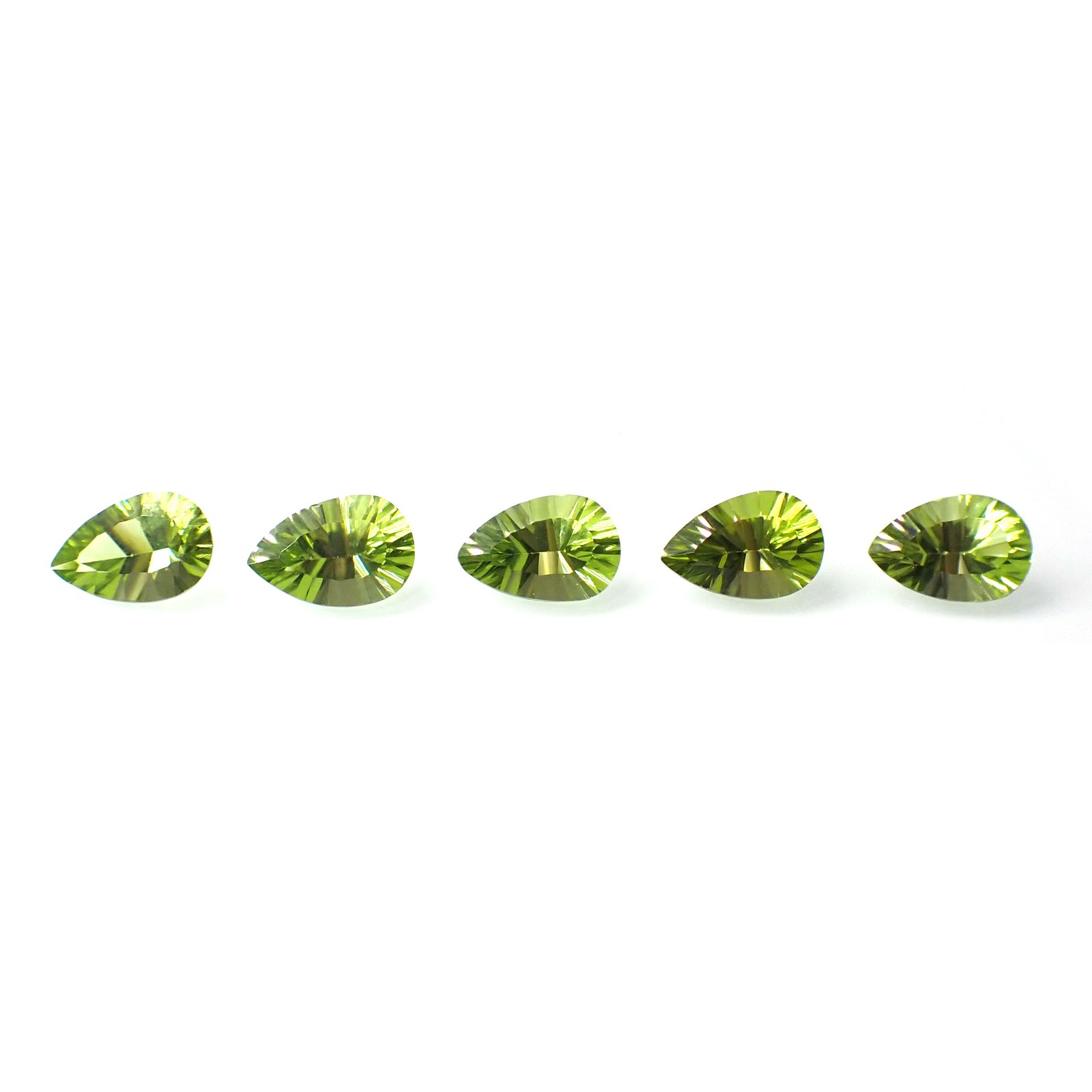 <ランダムセレクト1個販売>◇コンケーブカット◇ペリドット 中国産 約1.05-1.36ct[230722578]9x6mm前後