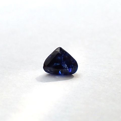 カシミールサファイア非加熱(宝石名サファイア)インド・カシミール地方産 GIA鑑付 0.47ct / 4.11x5.11mm前後 [260933202]