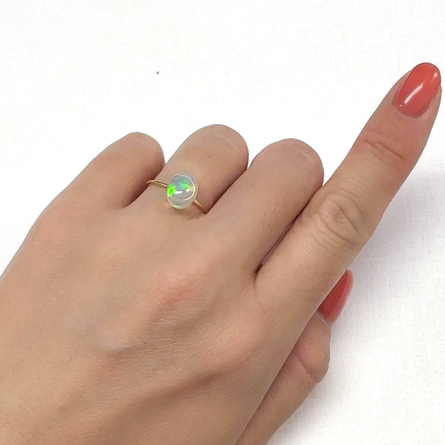 エチオピアオパール エチオピア産 1.15ct[240929032]9.2x7.2mm前後