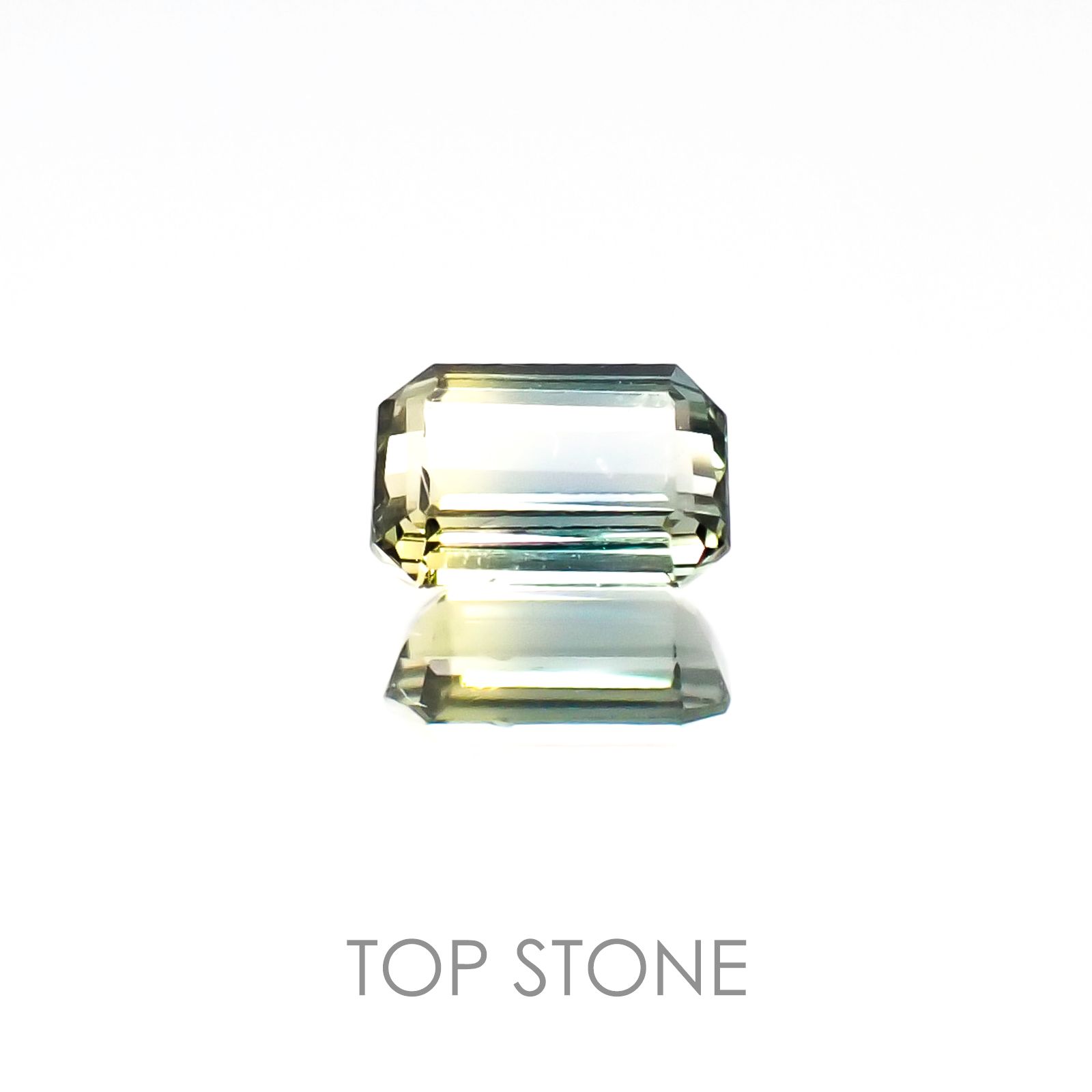 バイカラーサファイア タンザニア産 ルース 0.24ct[20106687]4.1×2.8mm前後