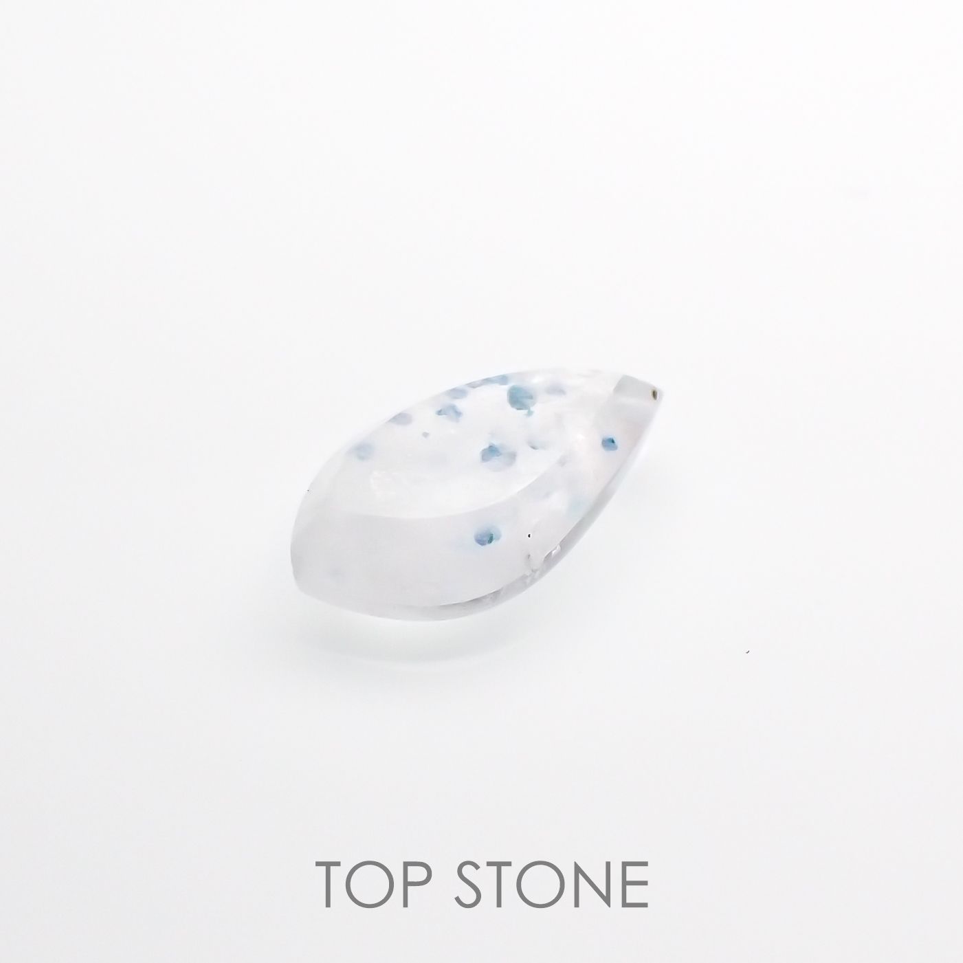 パライバクォーツ ブラジル産 0.70ct[220114258]8.7x5.1mm前後