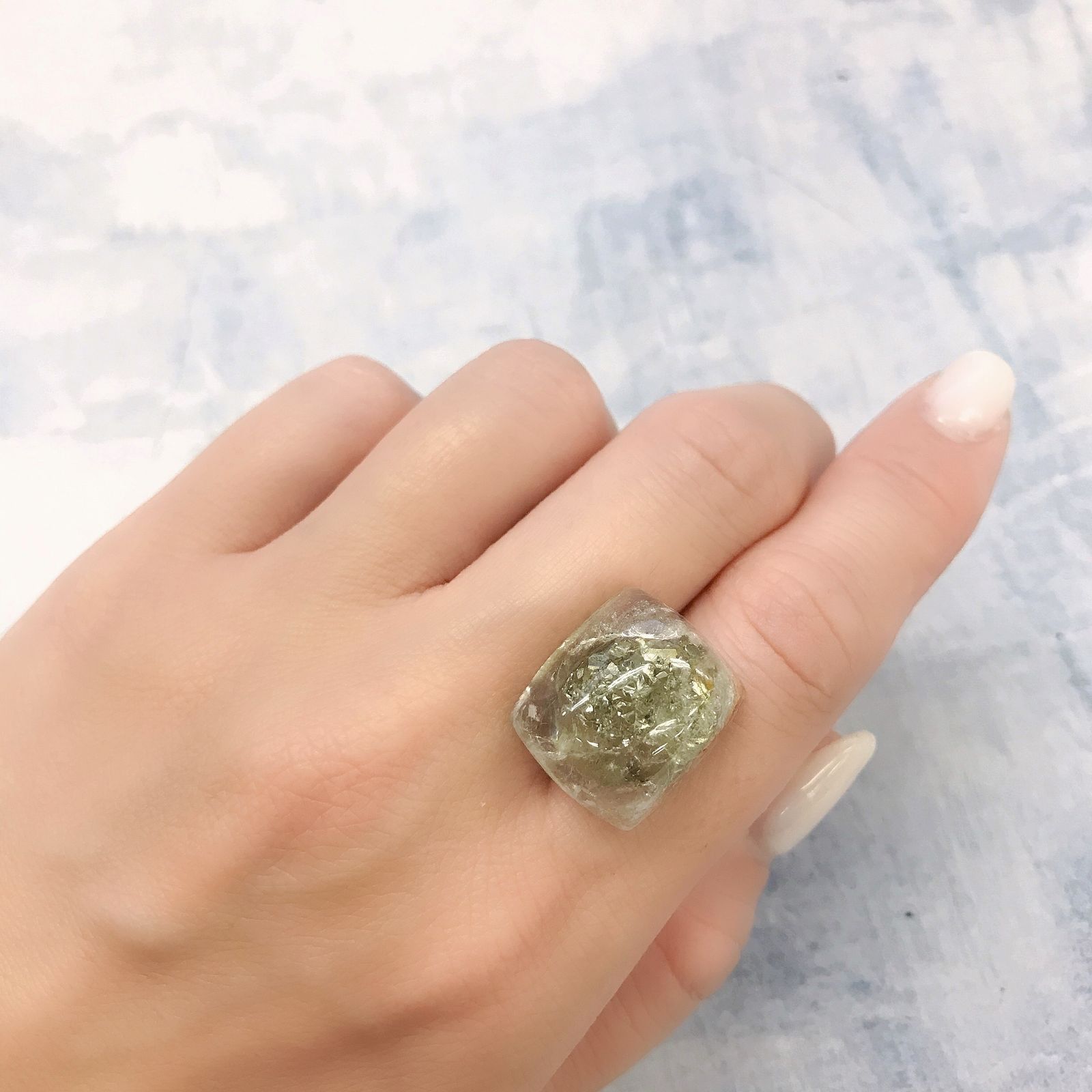 パイライトインクォーツ  ブラジル産 31.98ct[220616625]18.9x16.4mm前後