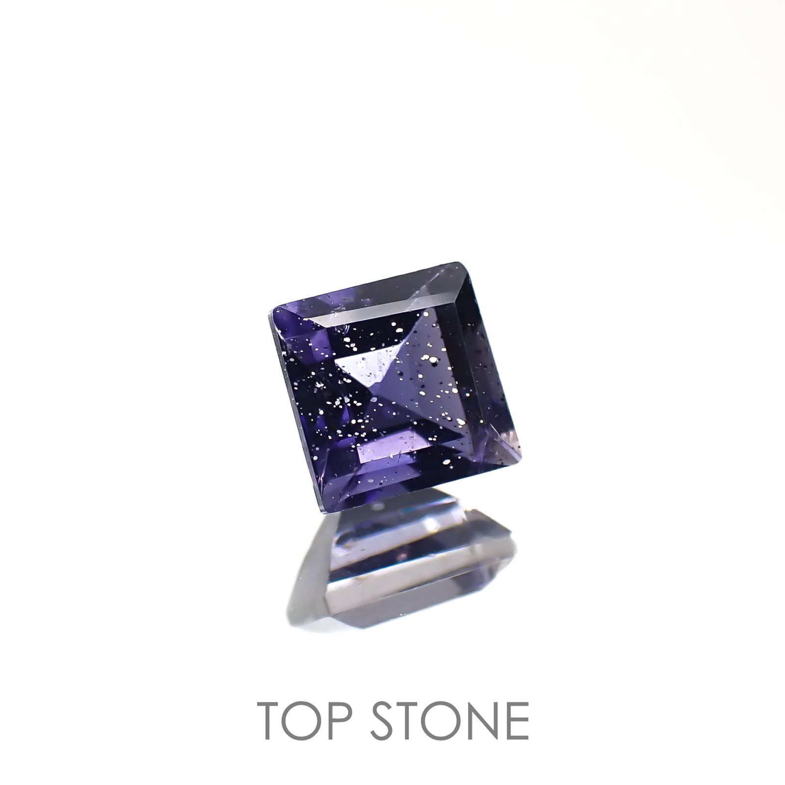 アイオライトサンストーン インド/ブラジル産 0.65ct[220817287]5x5mm前後