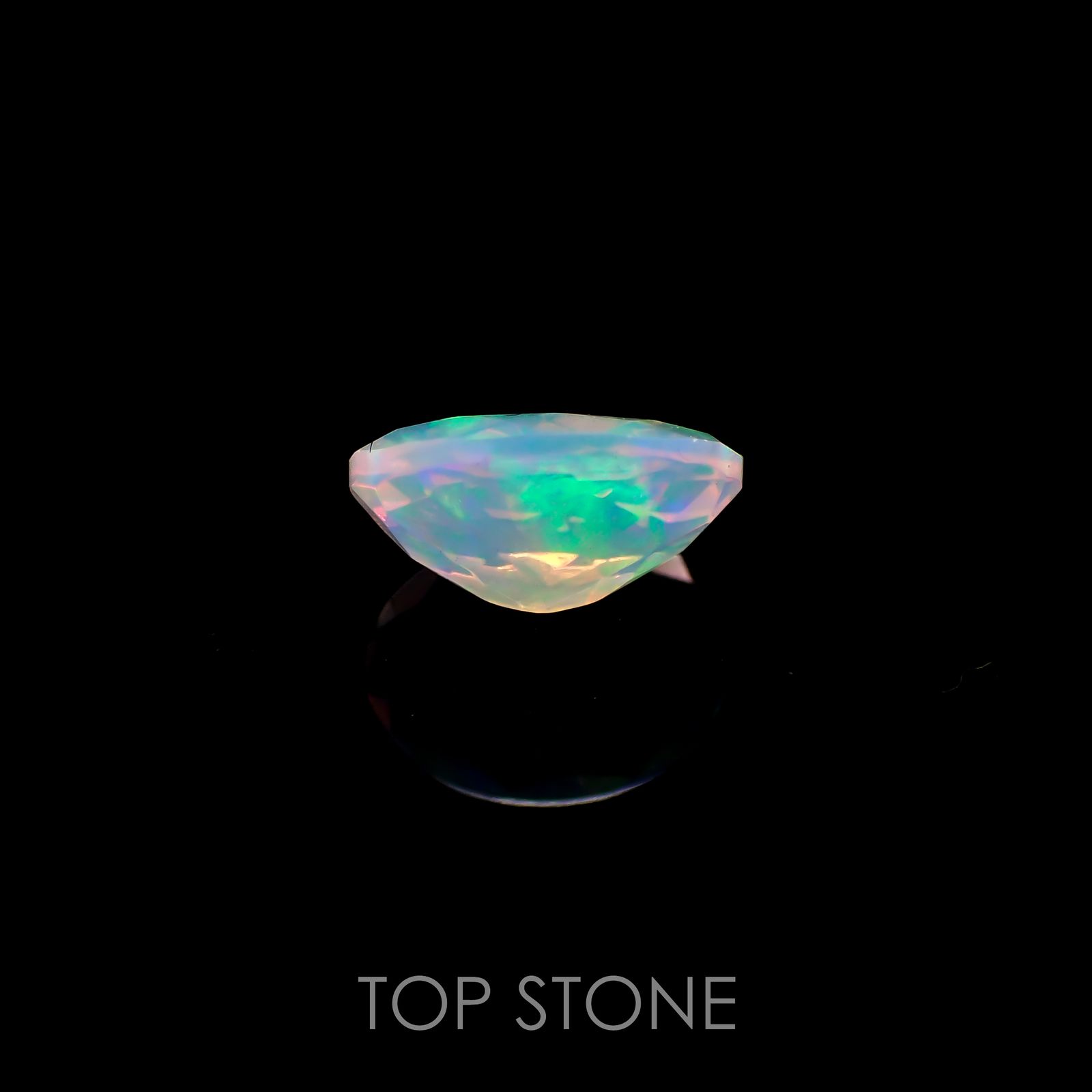 エチオピアオパール(宝石名オパール)エチオピア産 1.34ct 識別済[220717028]9.7x7.5mm前後