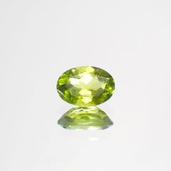 ベスビアナイト(宝石名アイドクレース)ケニア産 0.85ct 識別済[220115515]6.9x4.9mm前後