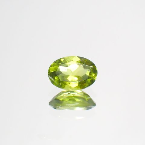 ベスビアナイト(宝石名アイドクレース)ケニア産 識別済 0.85ct / 6.9x4.9mm前後[220115515]