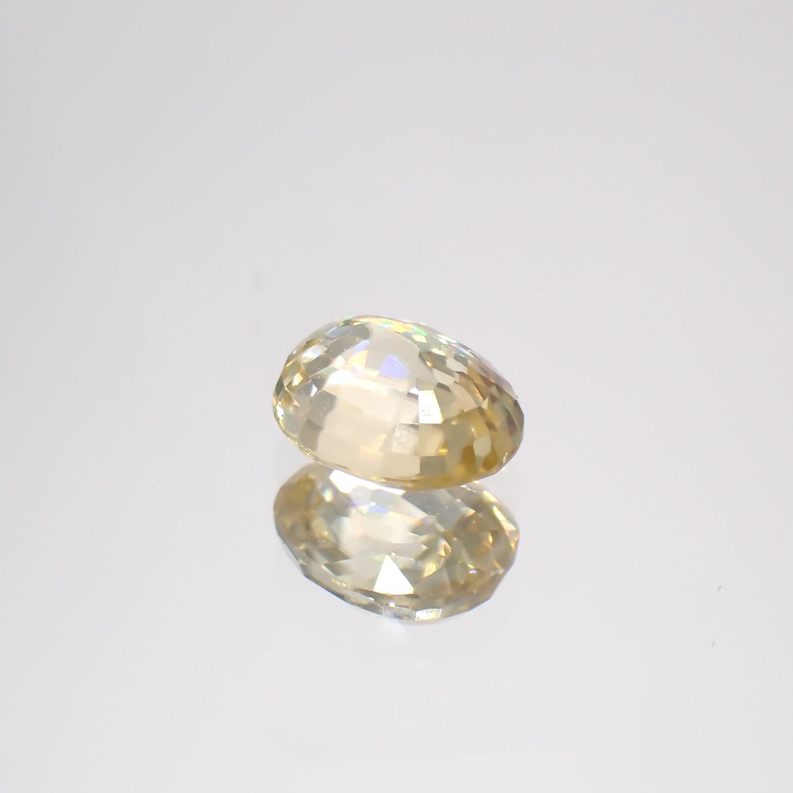 イエロージルコン(宝石名ジルコン)スリランカ/カンボジア産 1.60ct 識別済[220114834]7x5.8mm前後